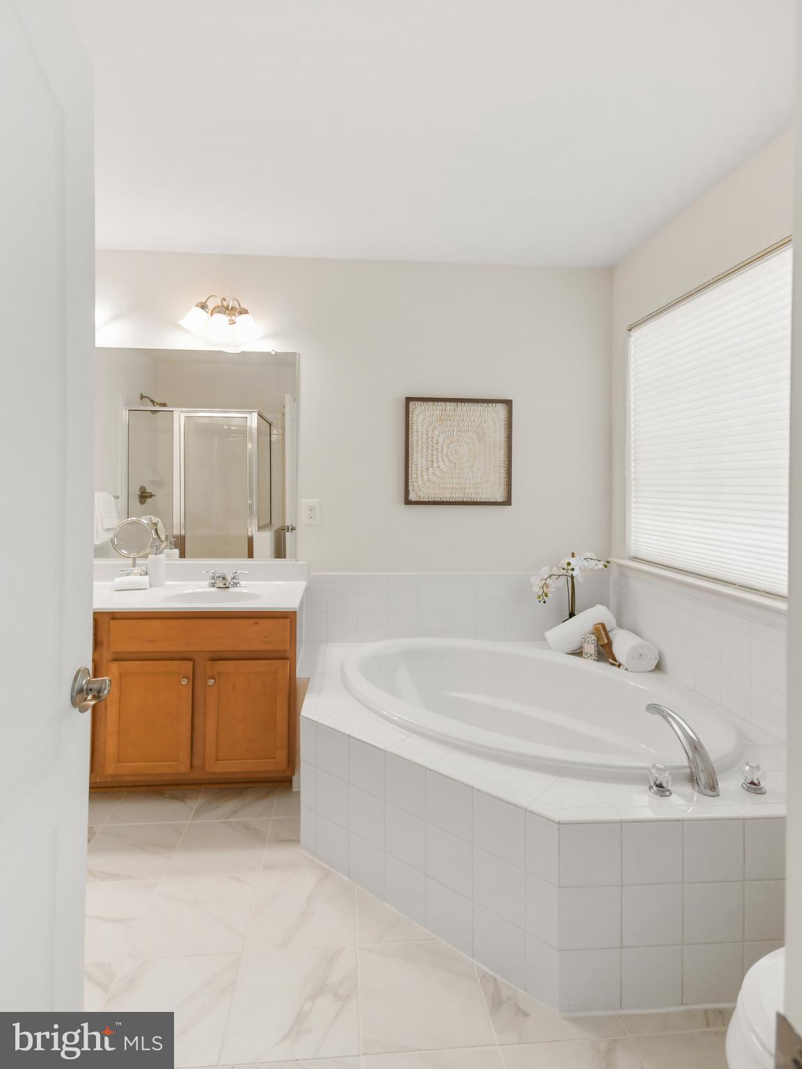 COLLEGIATE ACRES - Residential