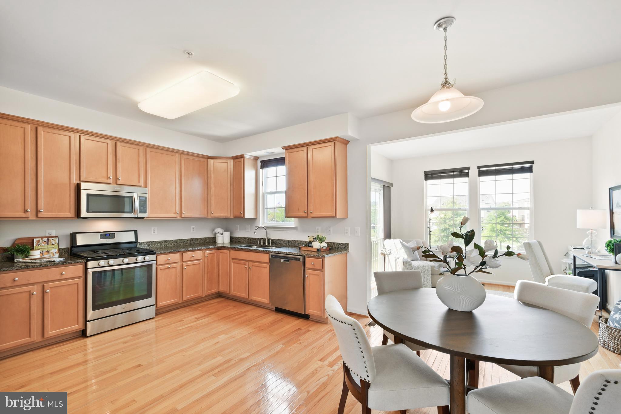 COLLEGIATE ACRES - Residential