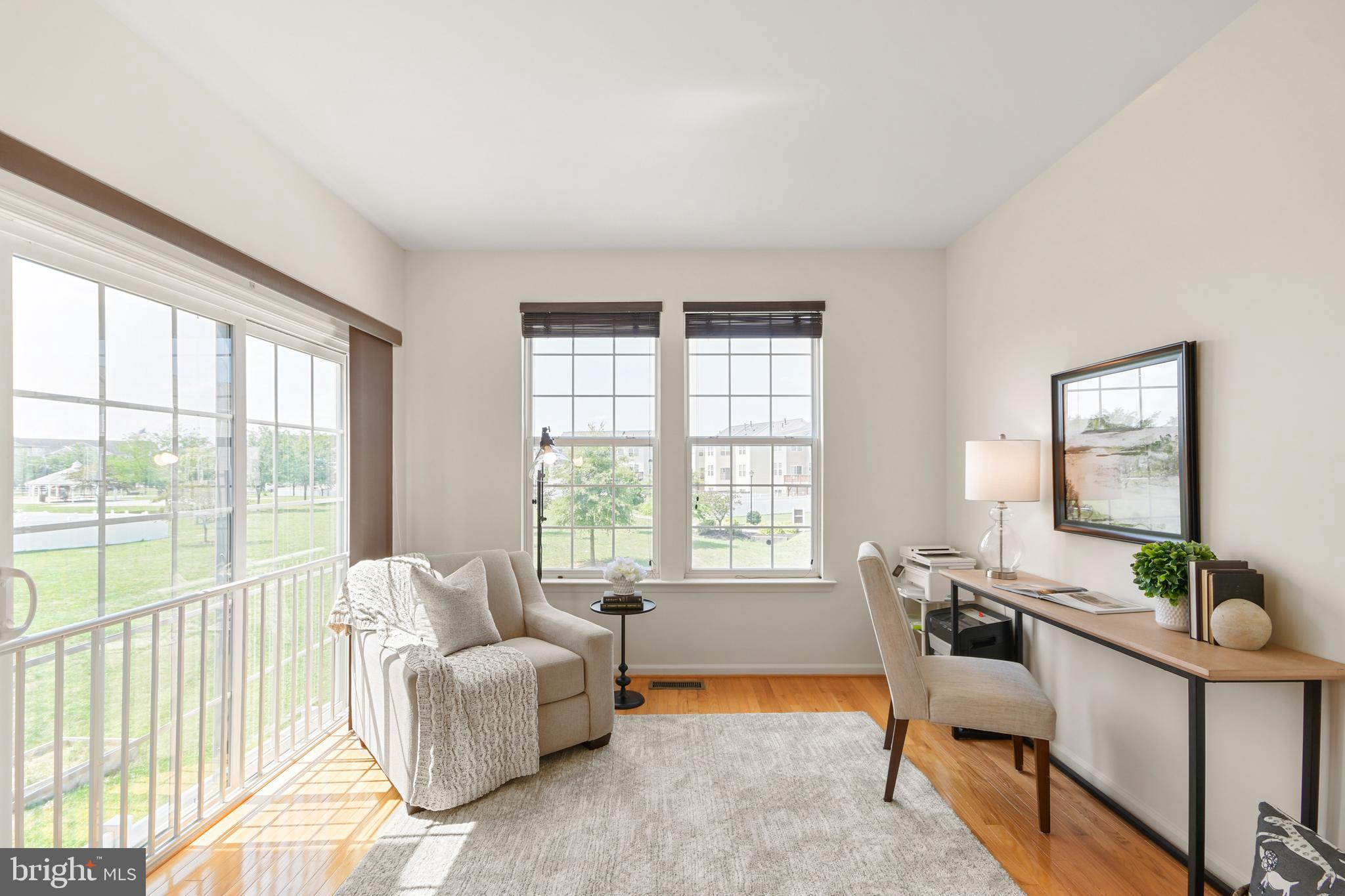 COLLEGIATE ACRES - Residential