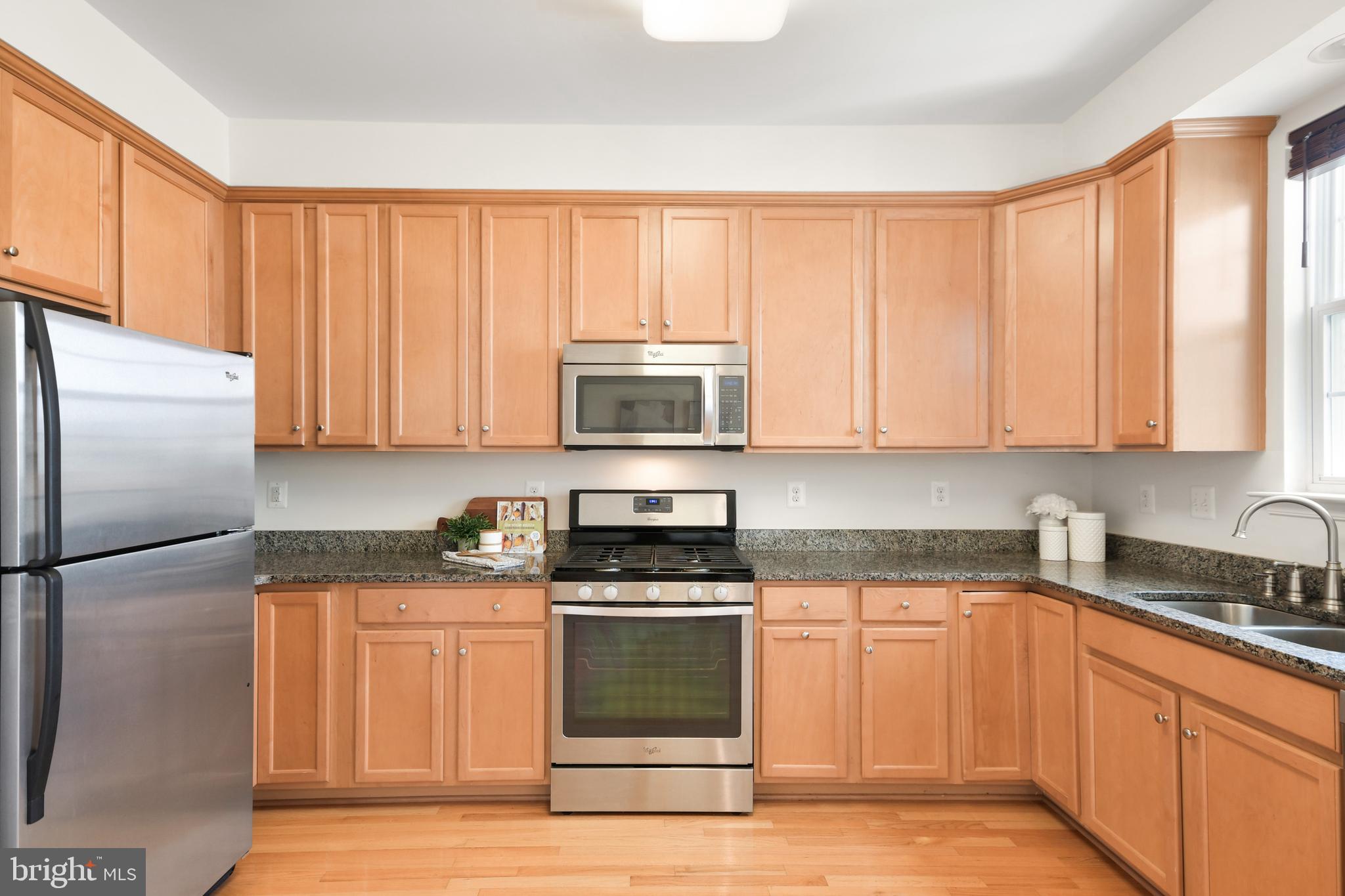 COLLEGIATE ACRES - Residential