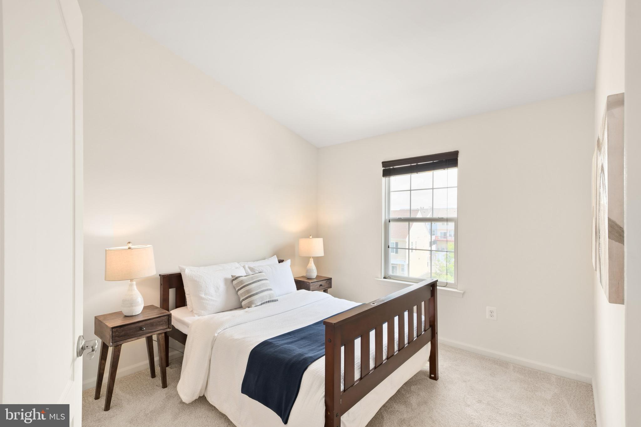 COLLEGIATE ACRES - Residential