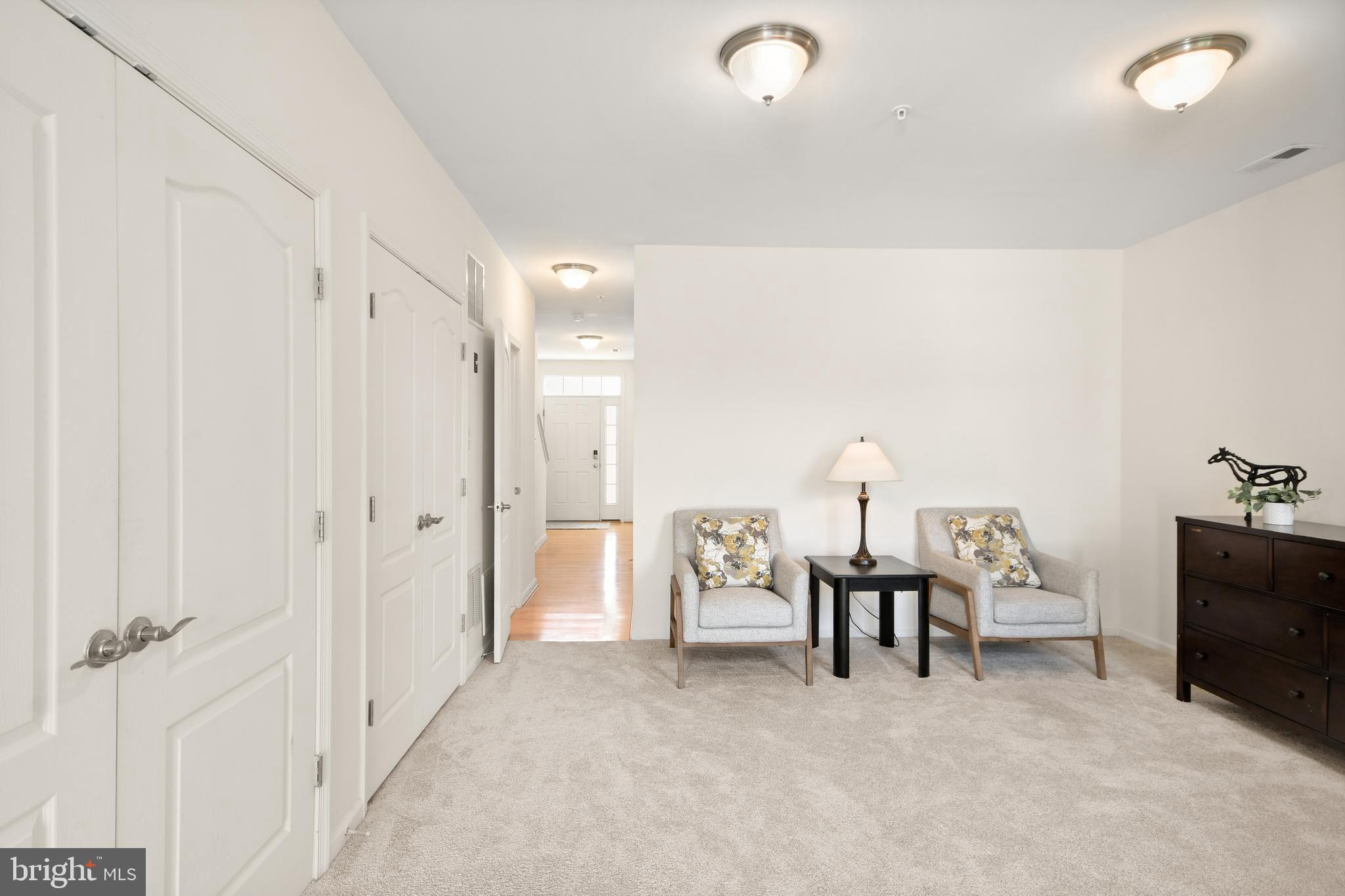 COLLEGIATE ACRES - Residential