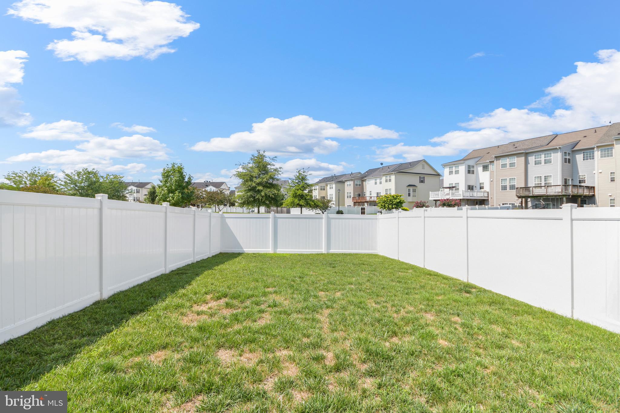 COLLEGIATE ACRES - Residential