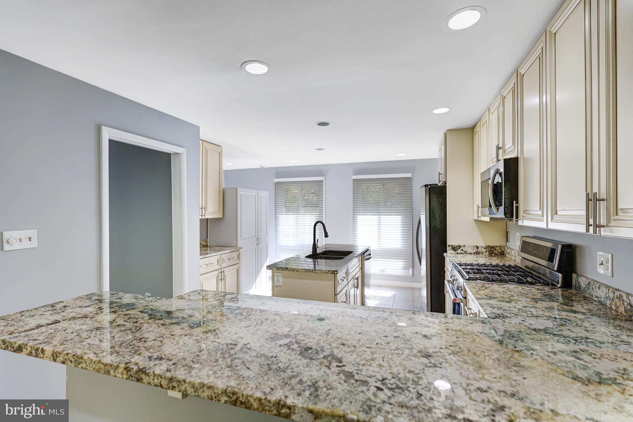 WOODLEIGH WOODS - Residential Lease