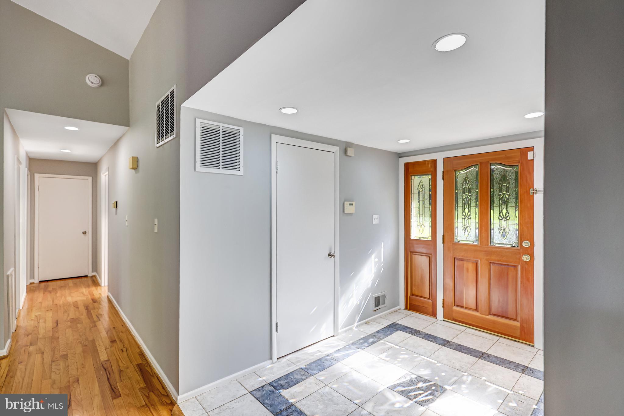 WOODLEIGH WOODS - Residential Lease