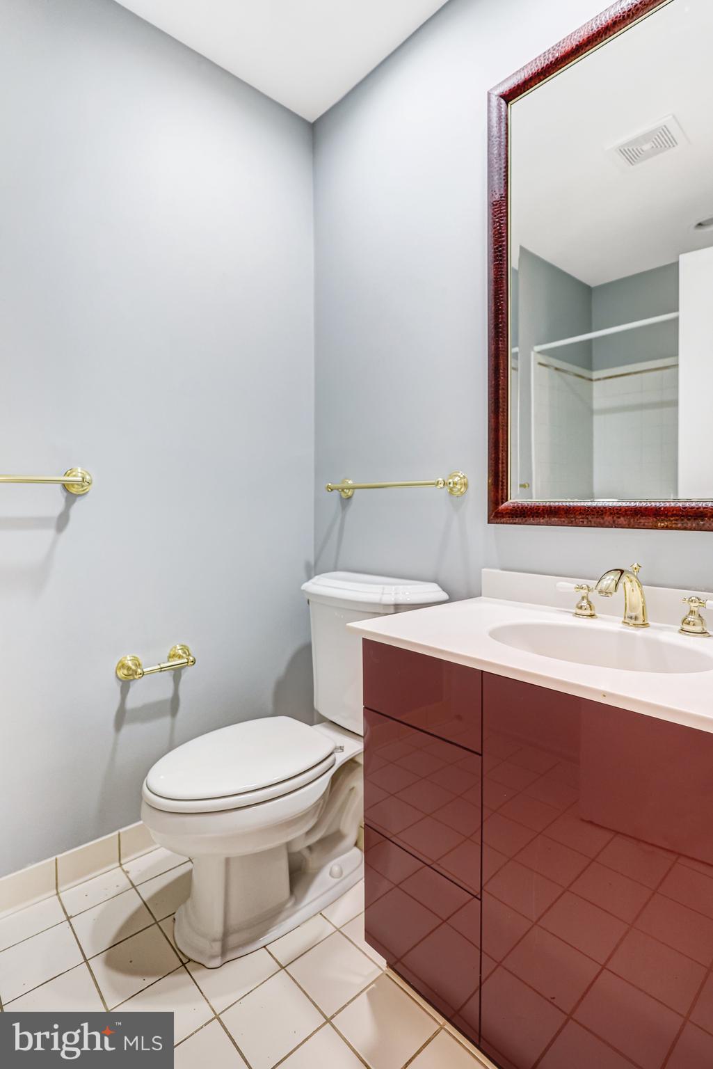 WOODLEIGH WOODS - Residential Lease