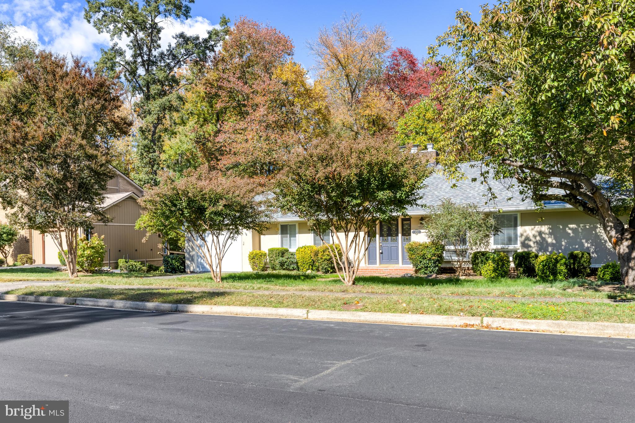 WOODLEIGH WOODS - Residential Lease