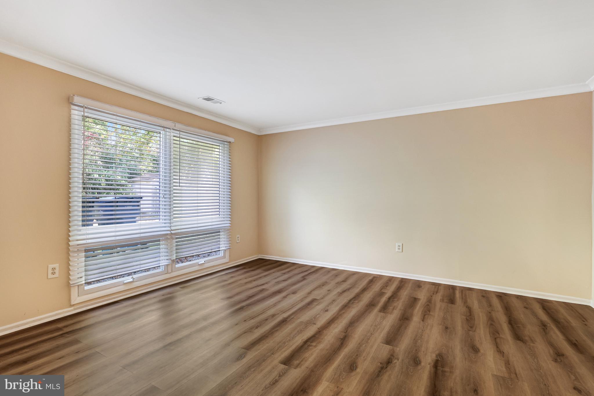 WOODLEIGH WOODS - Residential Lease