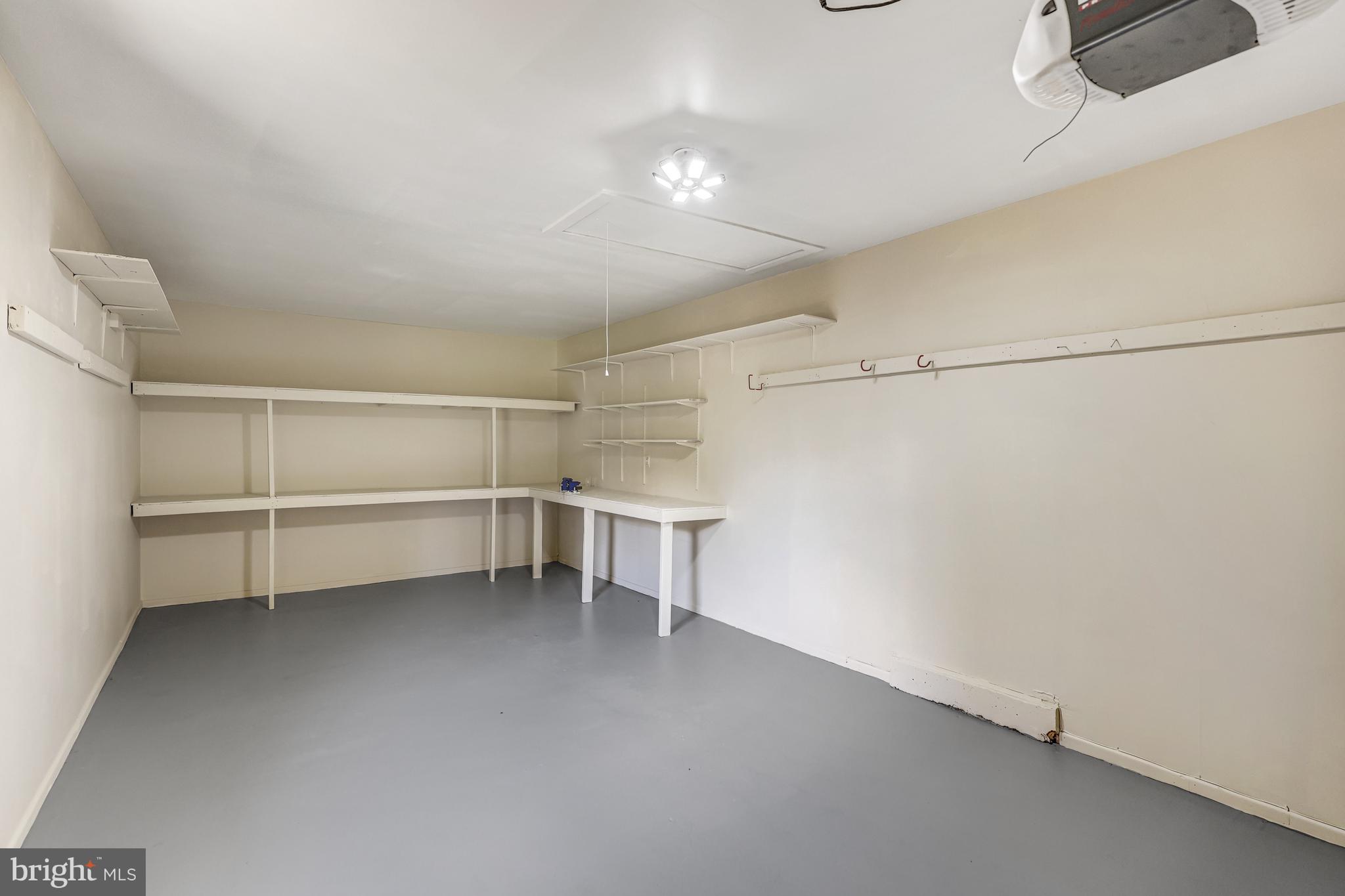 WOODLEIGH WOODS - Residential Lease