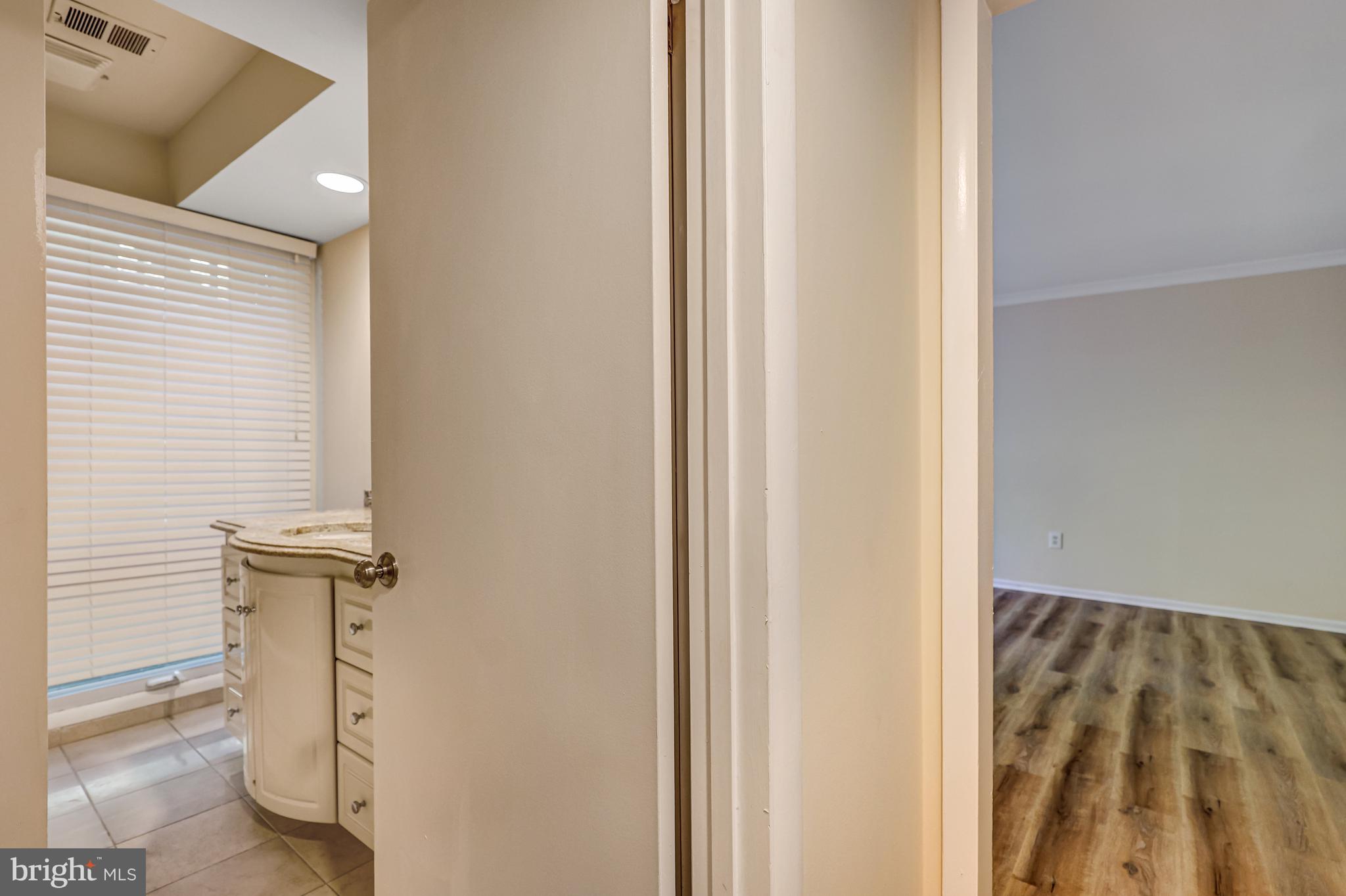 WOODLEIGH WOODS - Residential Lease