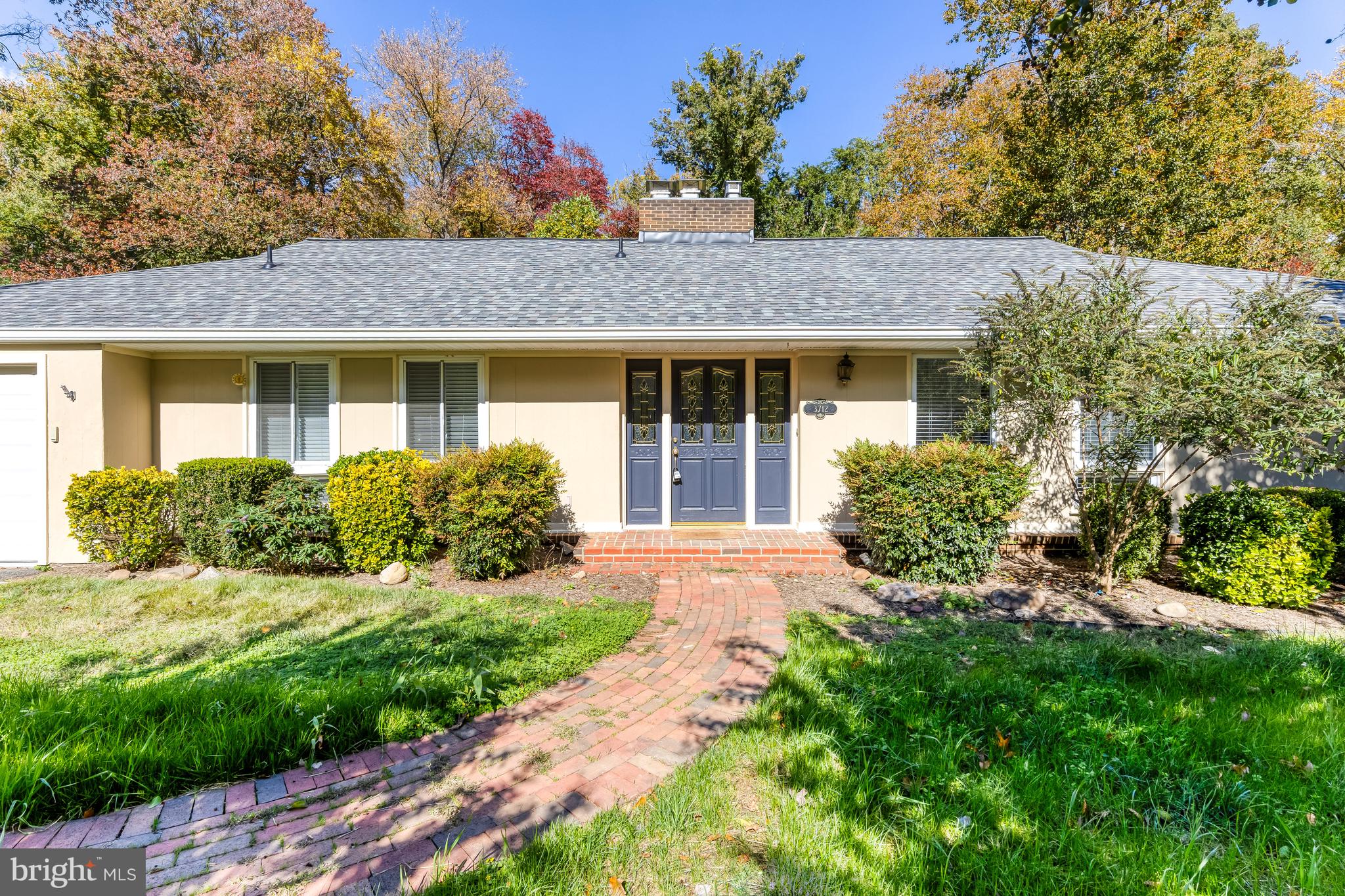 WOODLEIGH WOODS - Residential Lease