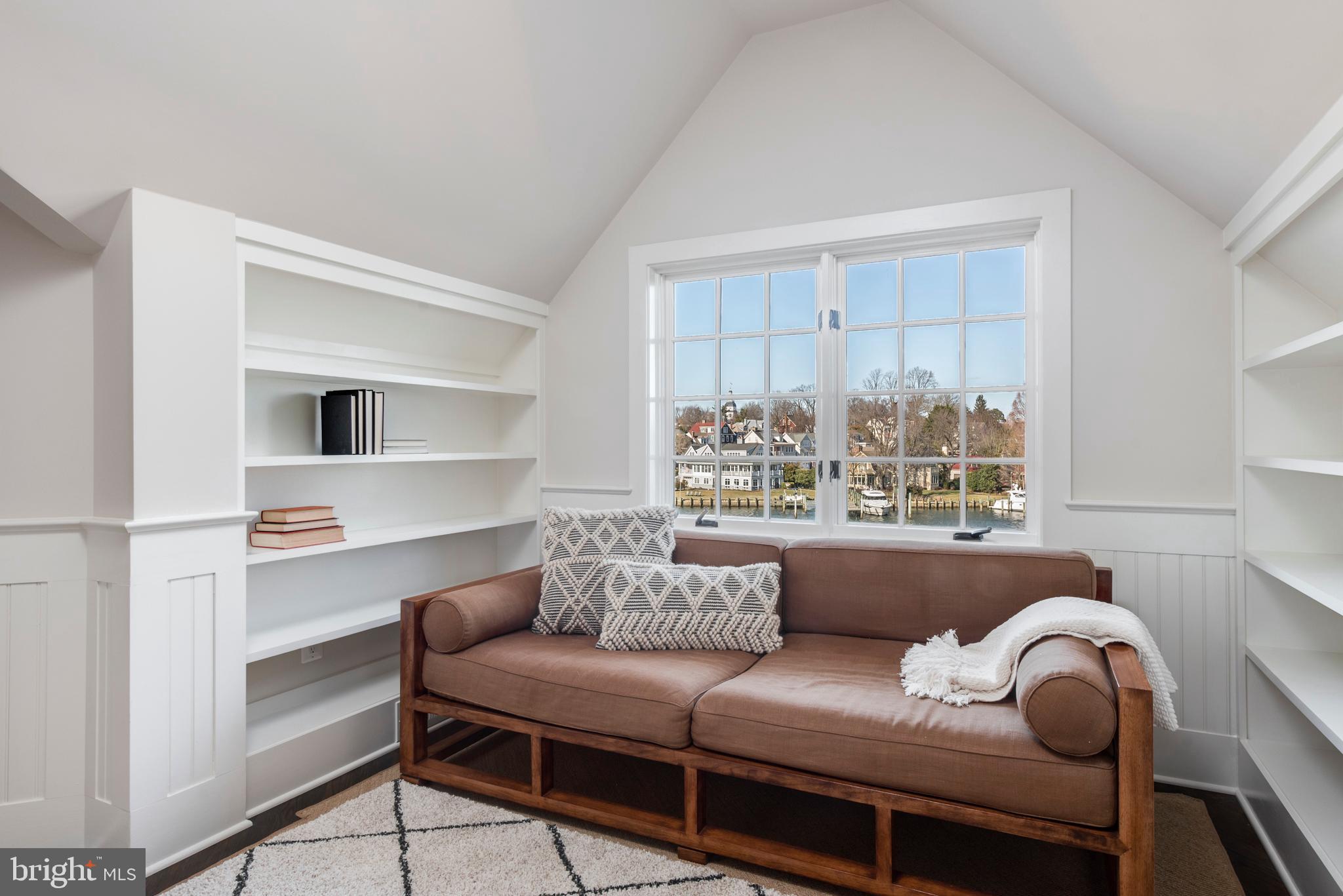 EASTPORT - Residential