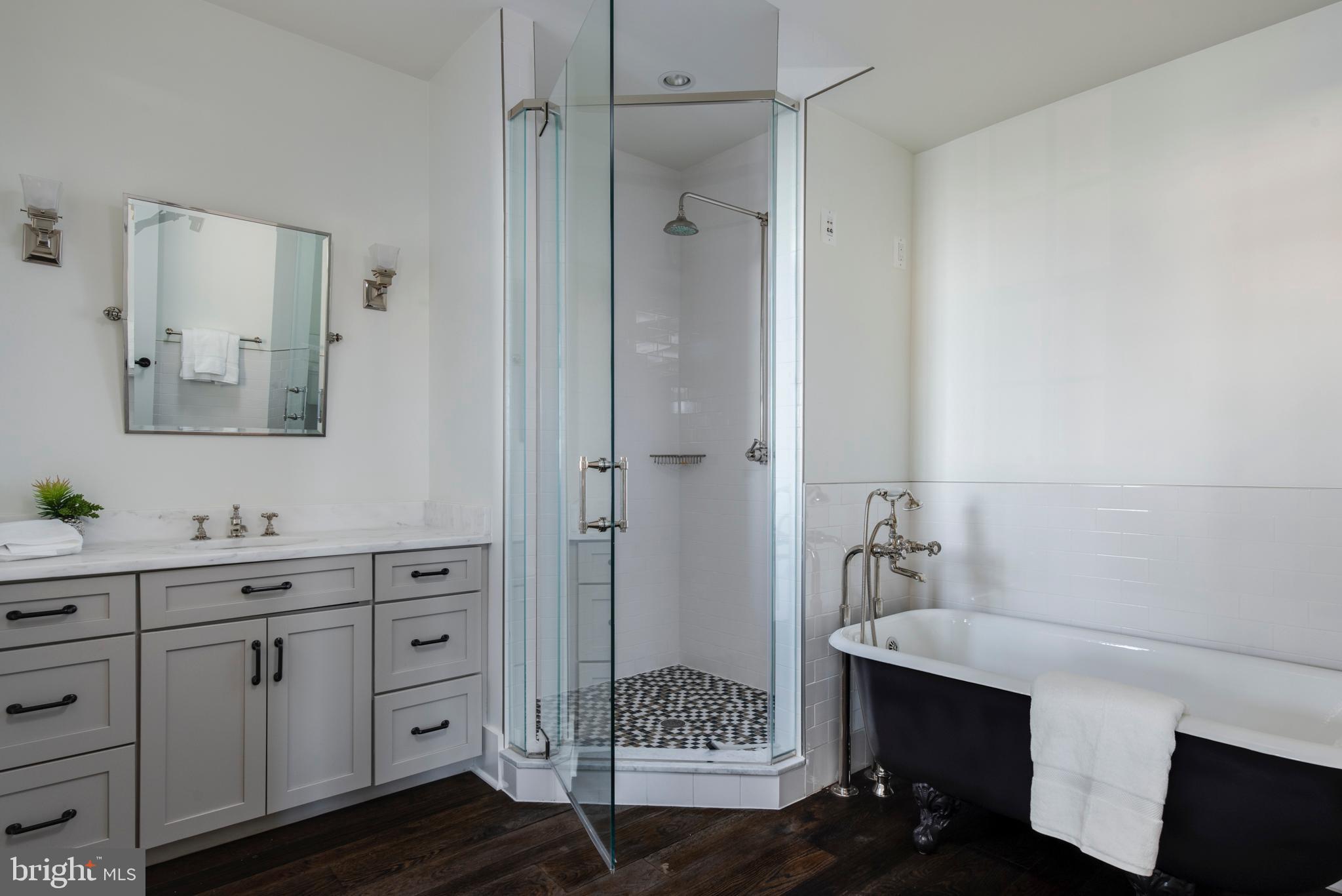 EASTPORT - Residential