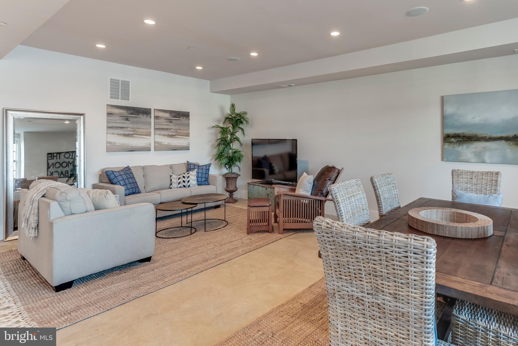 EASTPORT - Residential