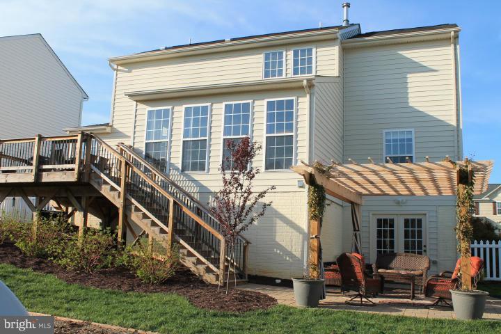 THE FALLS AT LEE'S PARKE - Residential