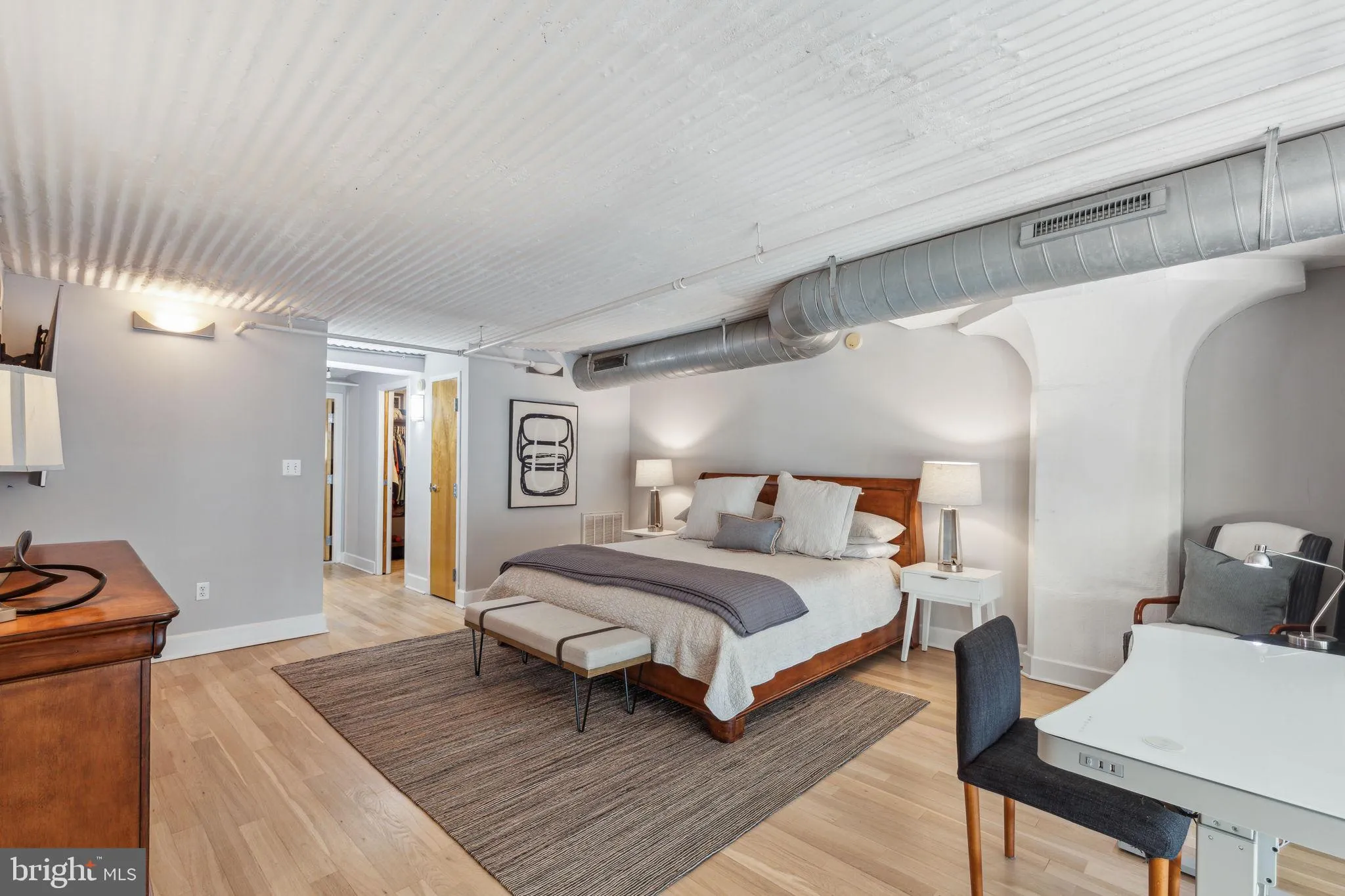 Philadelphia, Pennsylvania 19103, United States, 2 Bedrooms Bedrooms, ,2 BathroomsBathrooms,Residential,Pending,76716