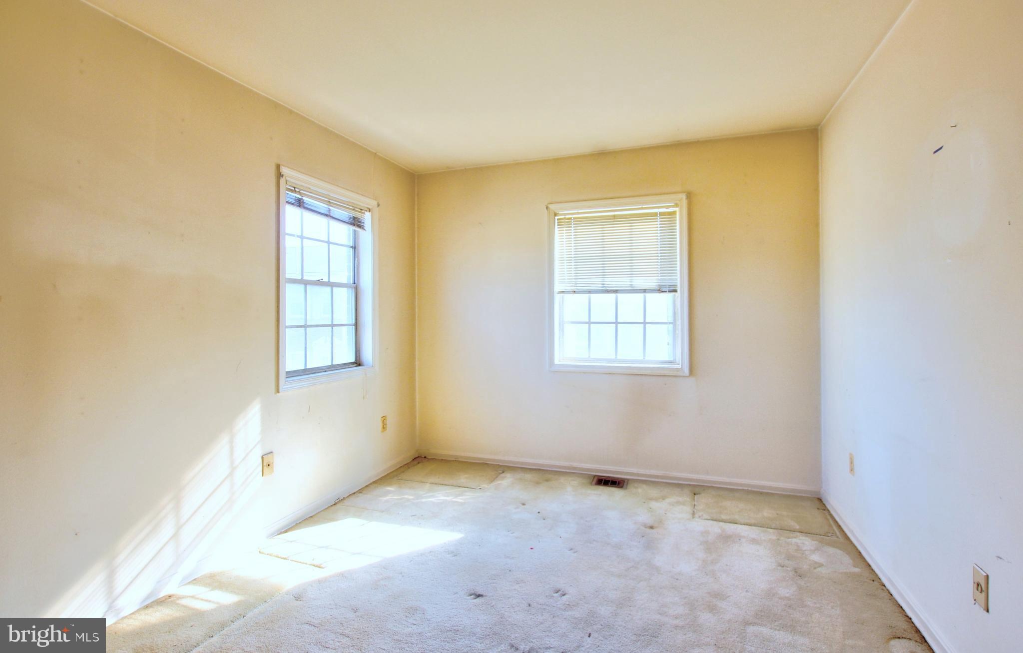 CHARLESTOWNE VILLAGE - Residential