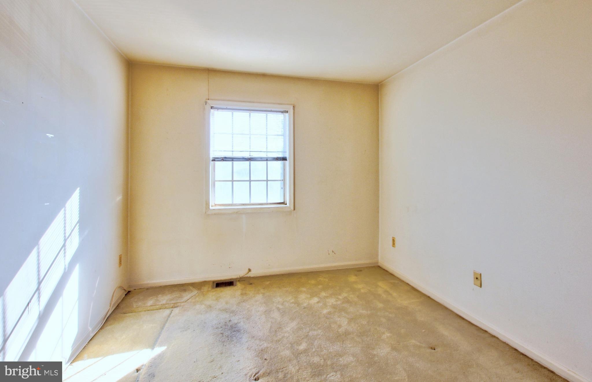 CHARLESTOWNE VILLAGE - Residential