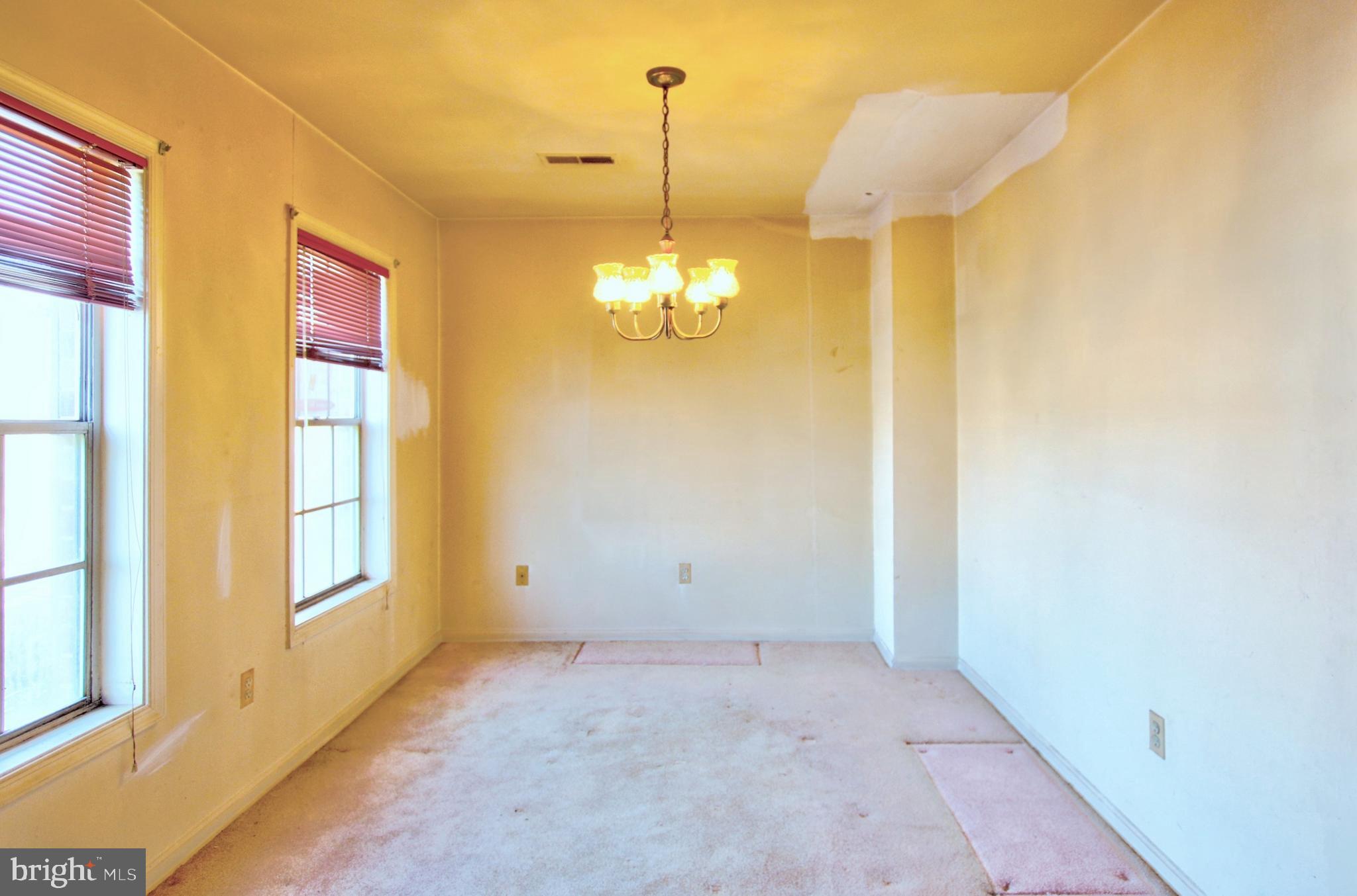 CHARLESTOWNE VILLAGE - Residential