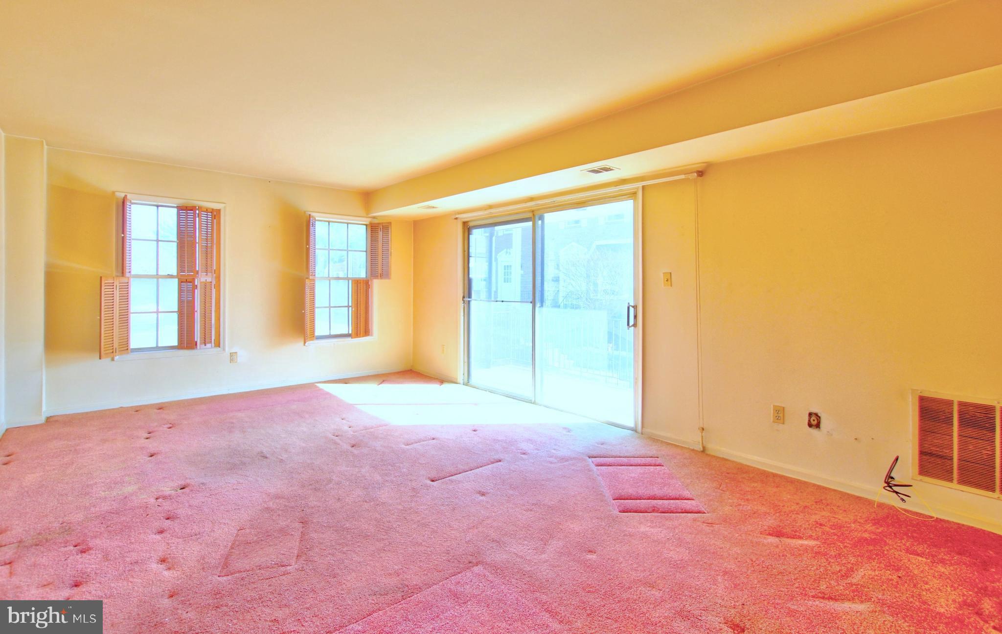 CHARLESTOWNE VILLAGE - Residential