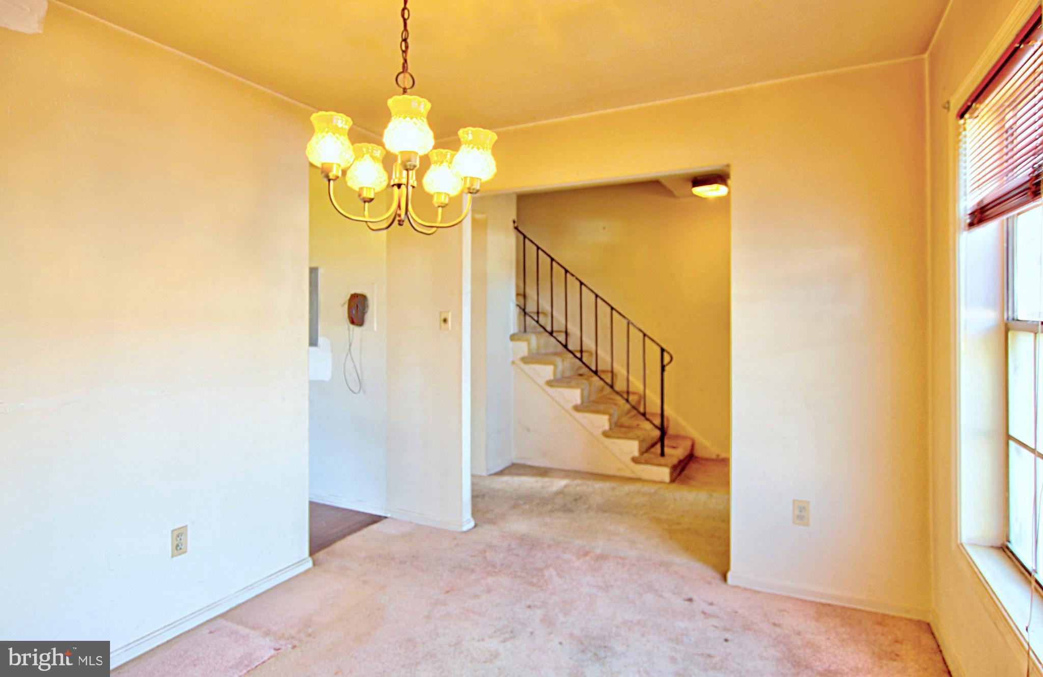 CHARLESTOWNE VILLAGE - Residential