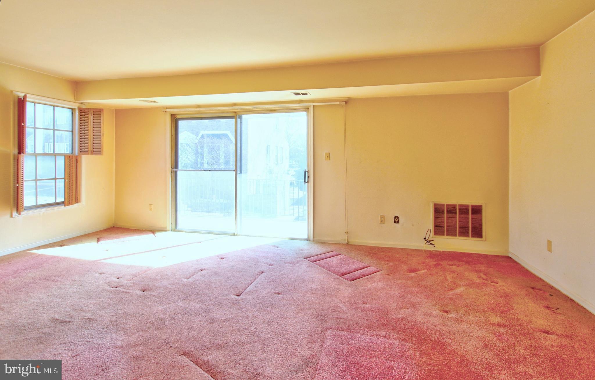 CHARLESTOWNE VILLAGE - Residential