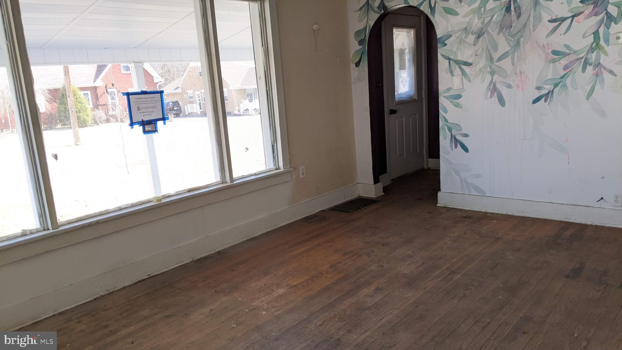 2105 HIGHVIEW ROAD