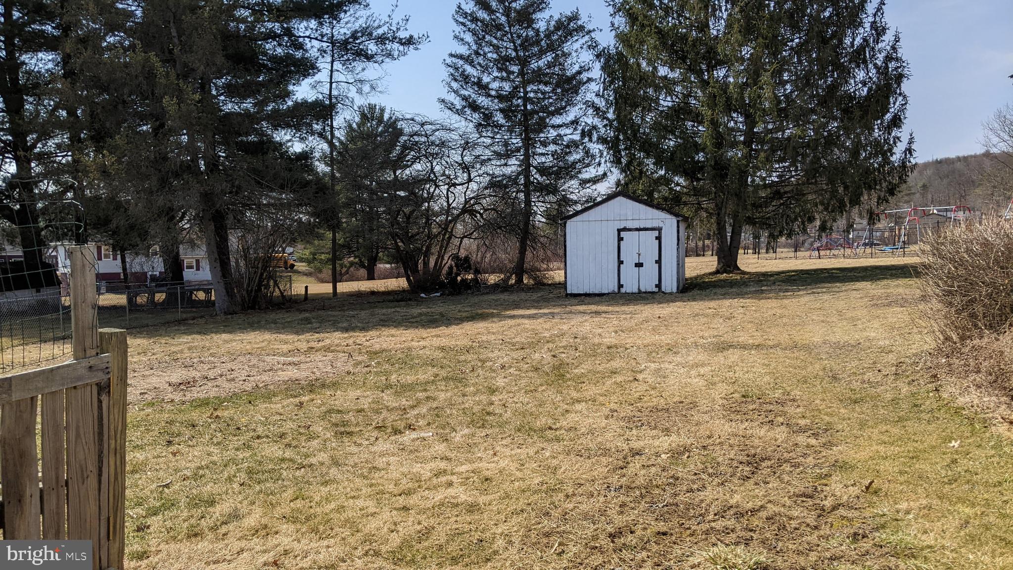 2105 HIGHVIEW ROAD