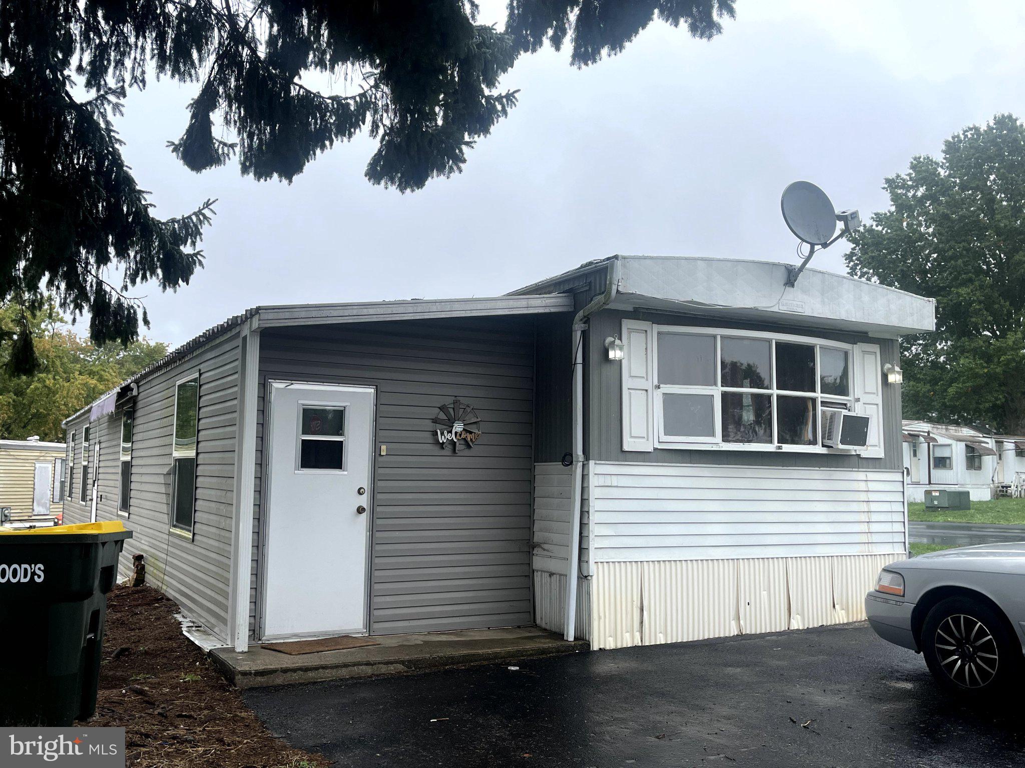 816 MARLETTE CIRCLE