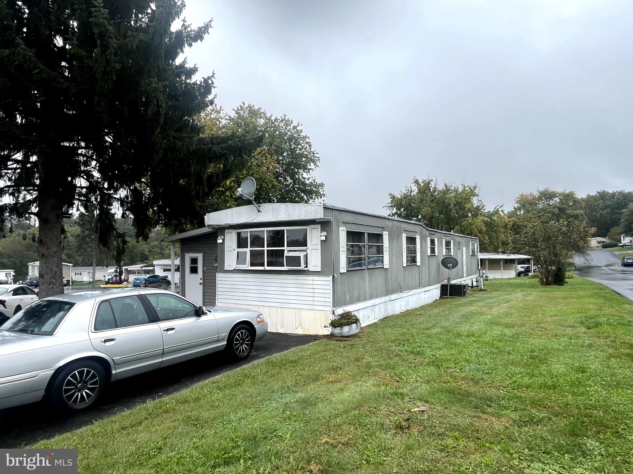 816 MARLETTE CIRCLE