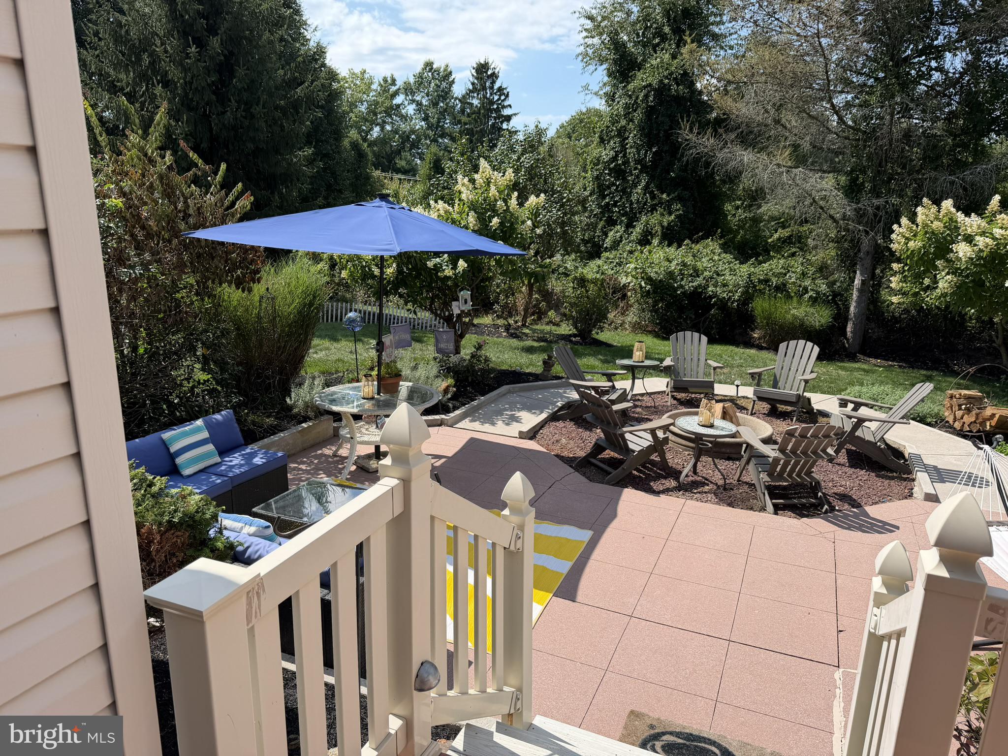 109 E GREENBRIAR DRIVE