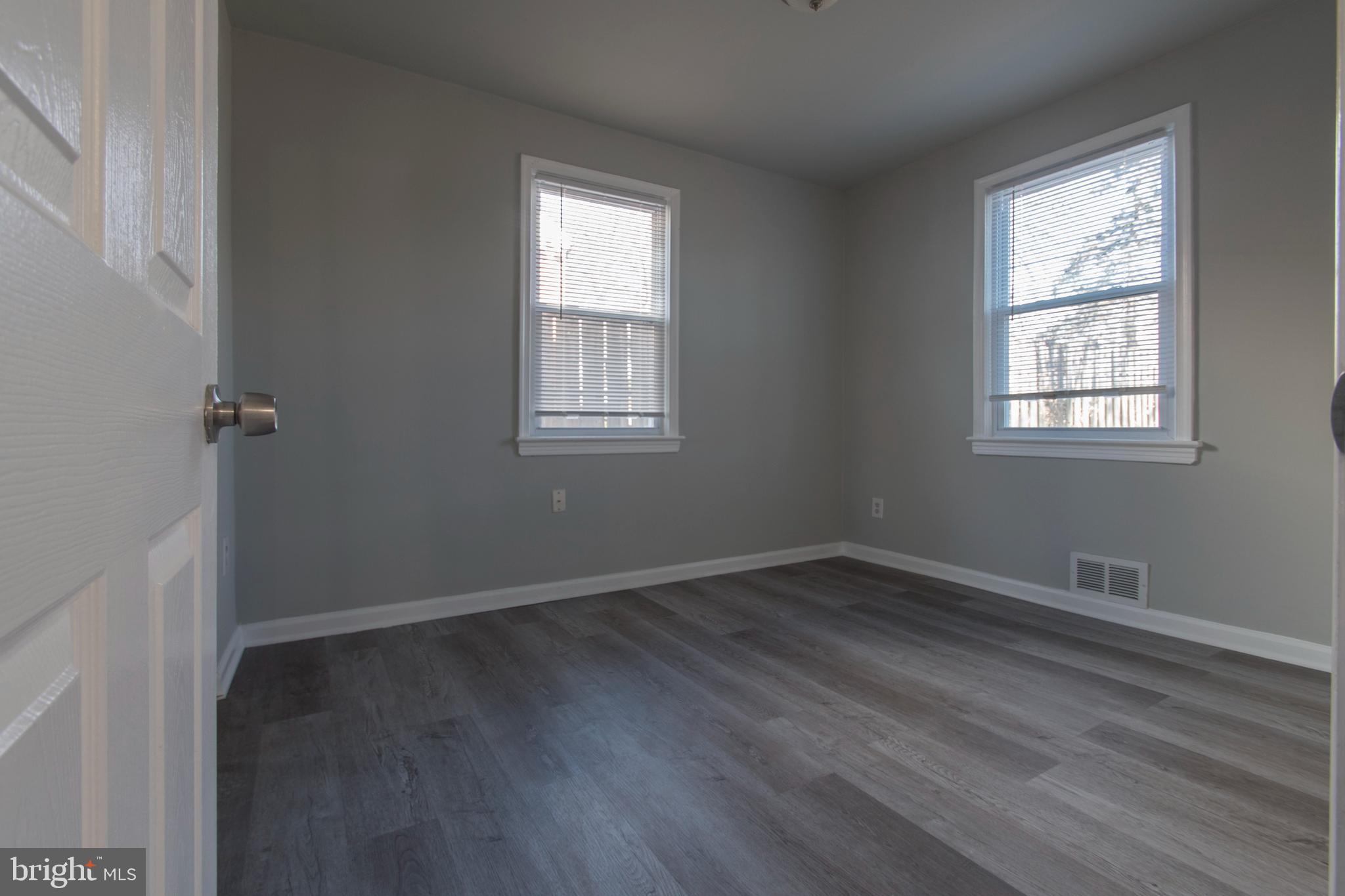 ROCKCREST - Residential