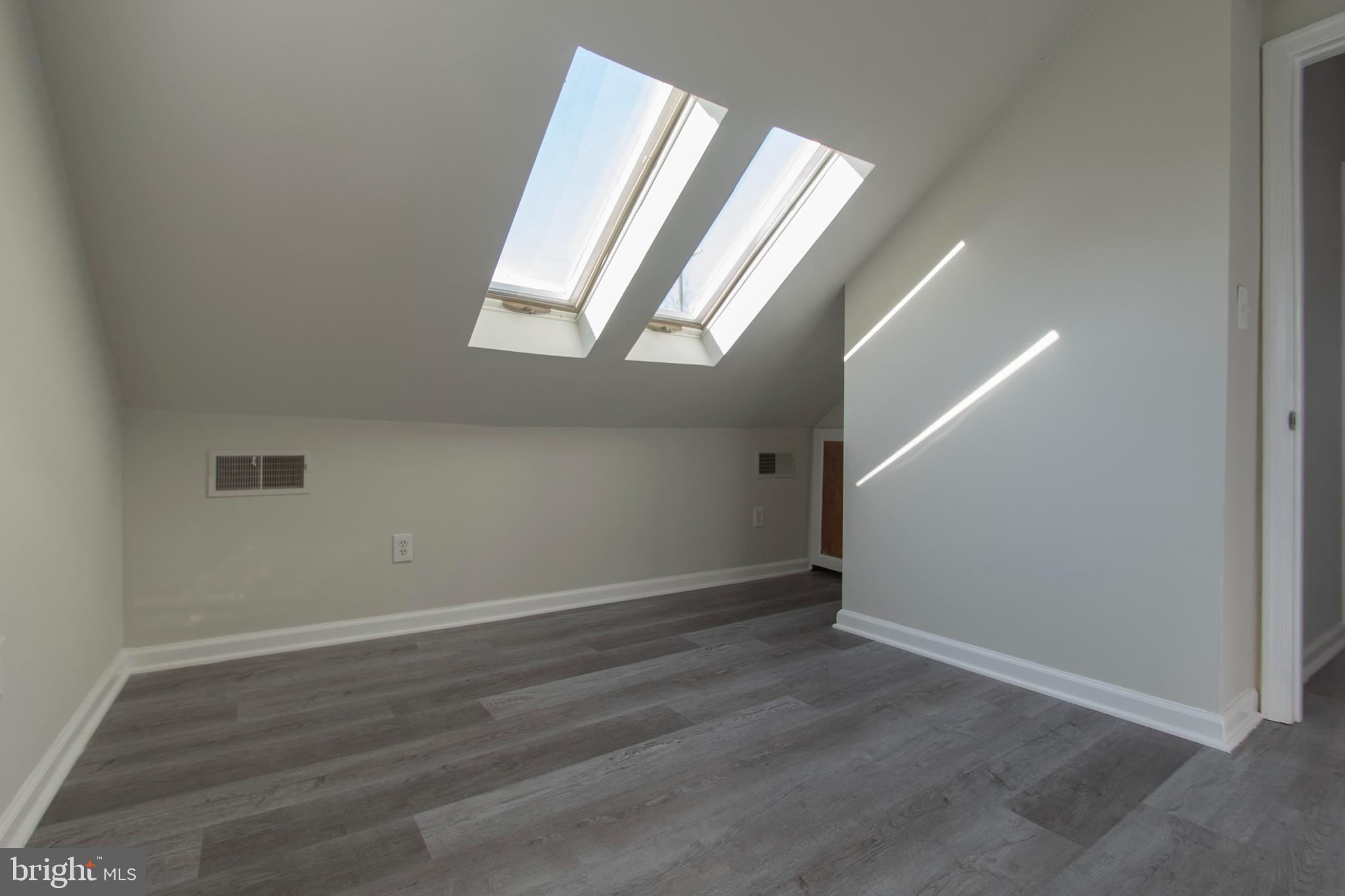 ROCKCREST - Residential