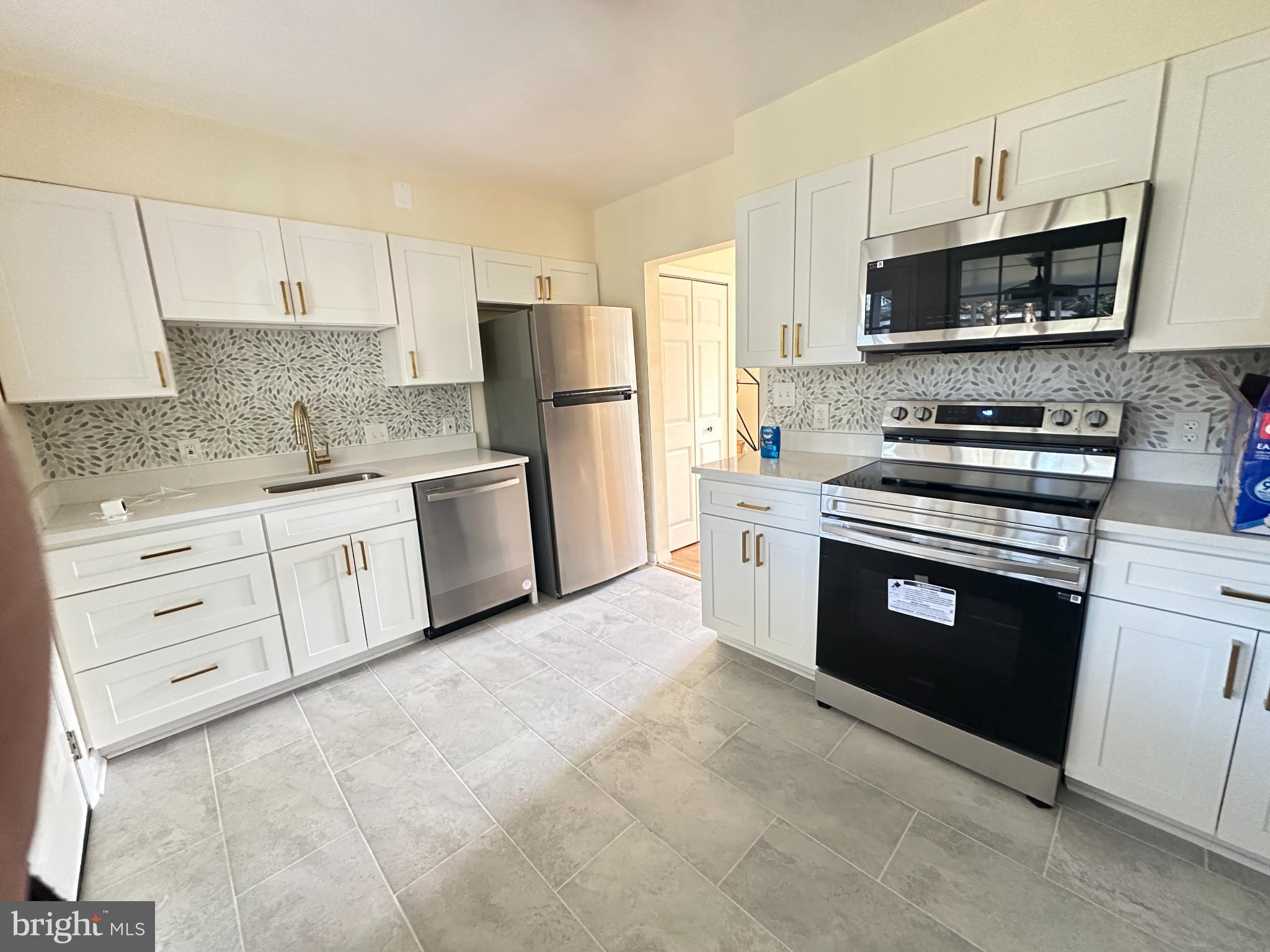 FRANKLIN VALE - Residential Lease