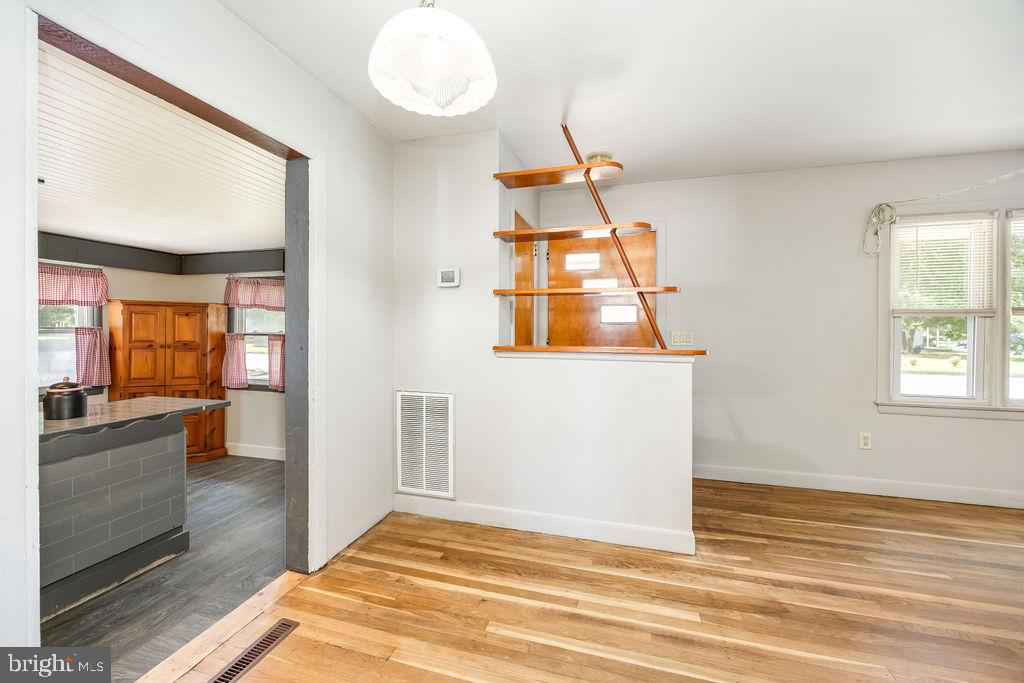 LIVINGSTON HEIGHTS - Residential