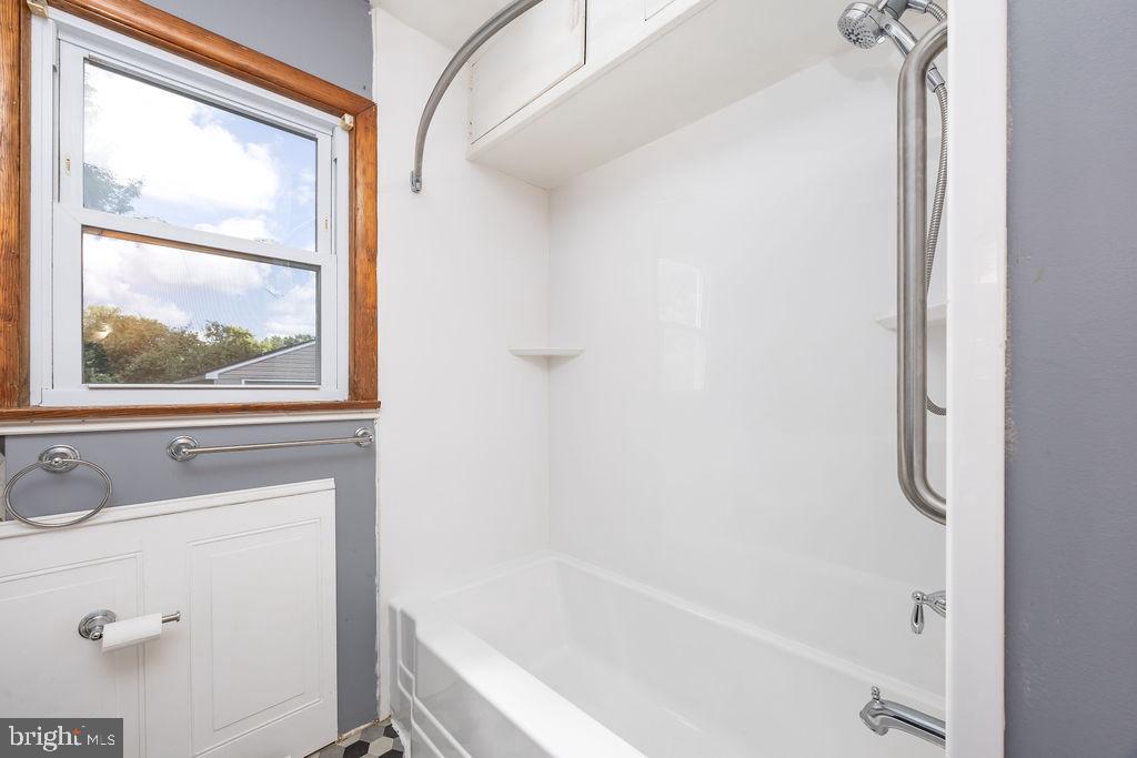 LIVINGSTON HEIGHTS - Residential