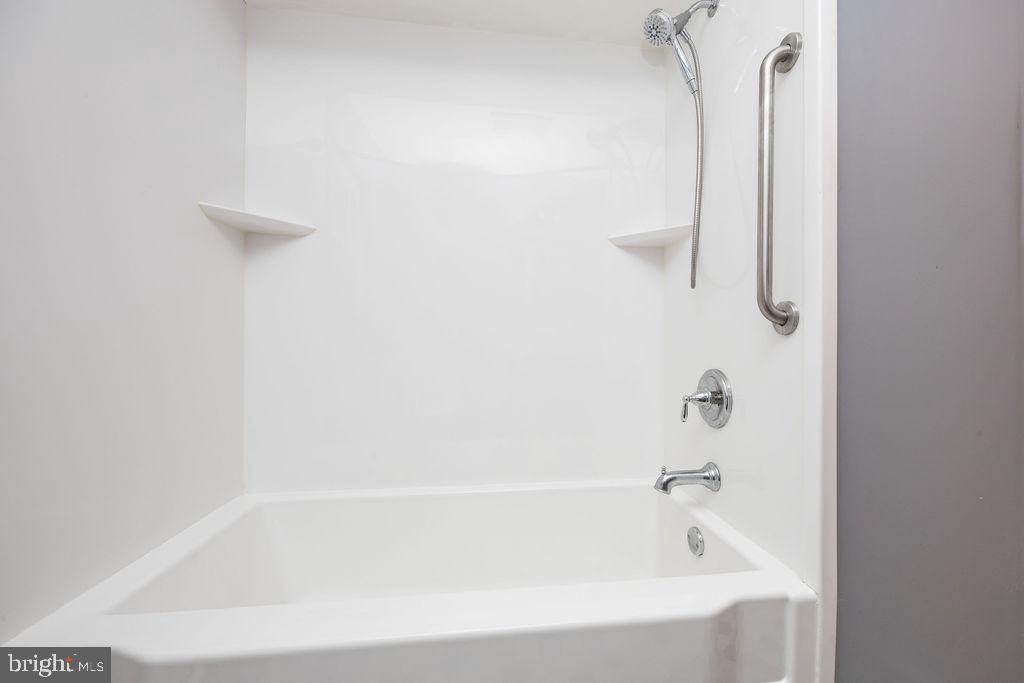 LIVINGSTON HEIGHTS - Residential