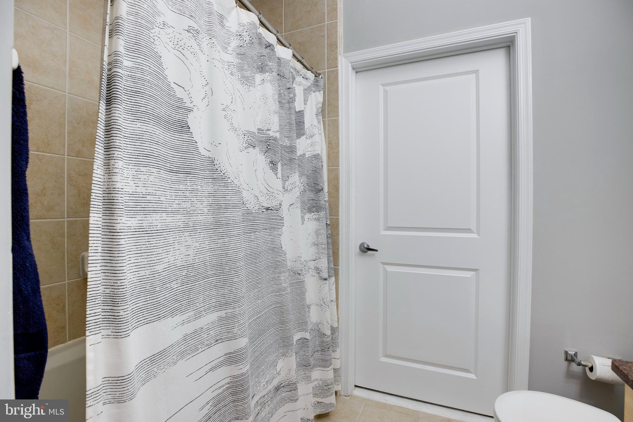 THE ROYALTON - Residential Lease