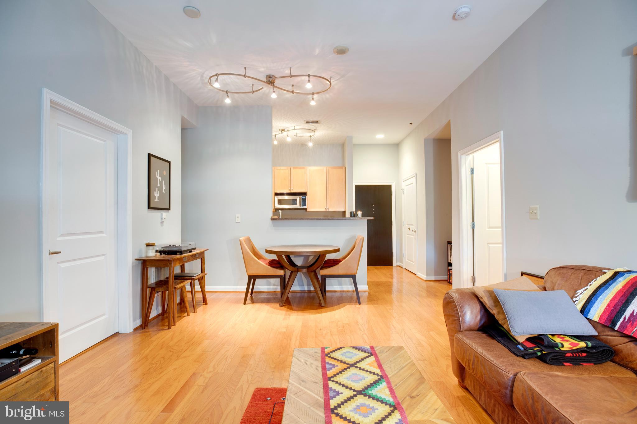 THE ROYALTON - Residential Lease