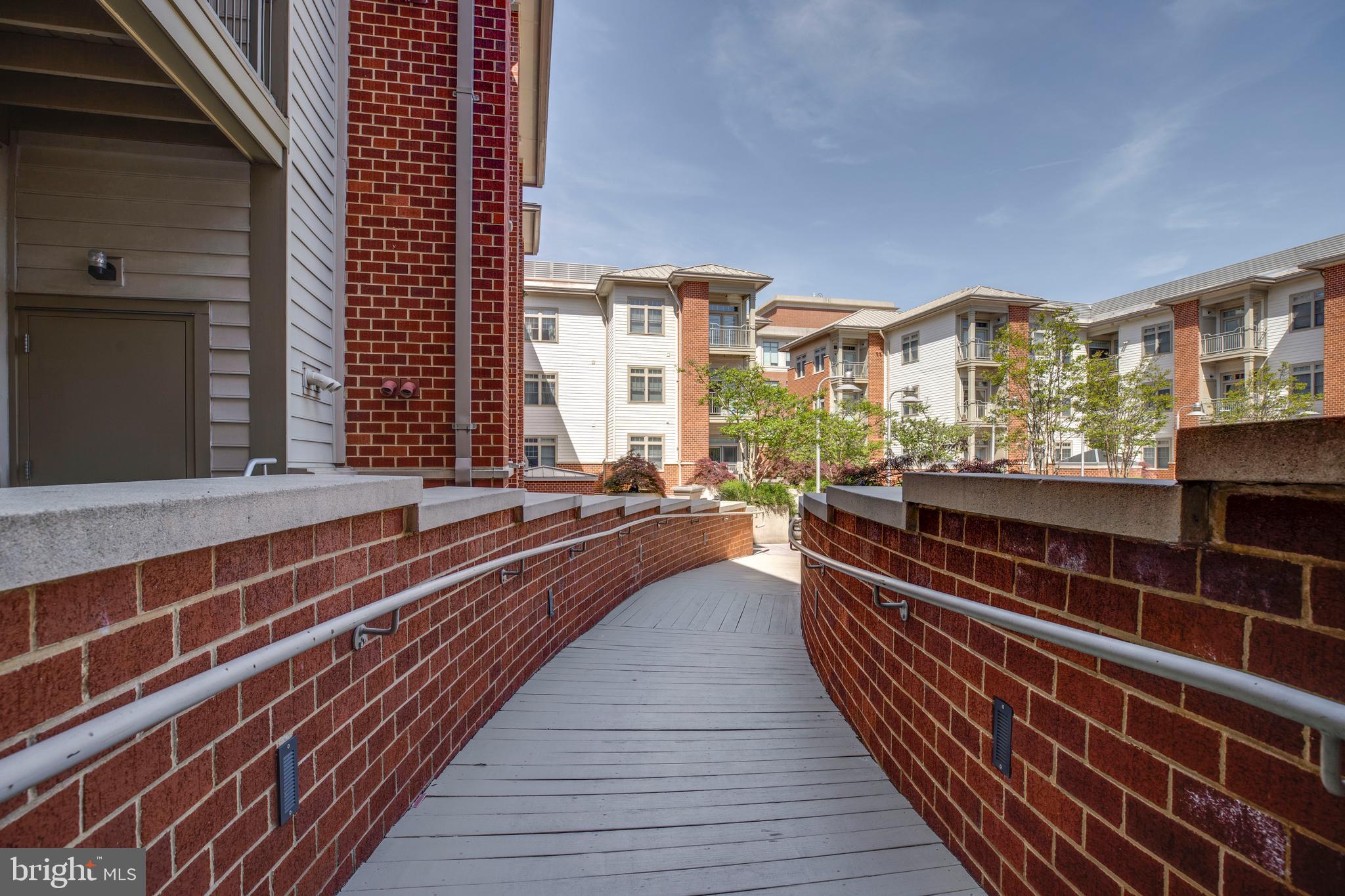 THE ROYALTON - Residential Lease