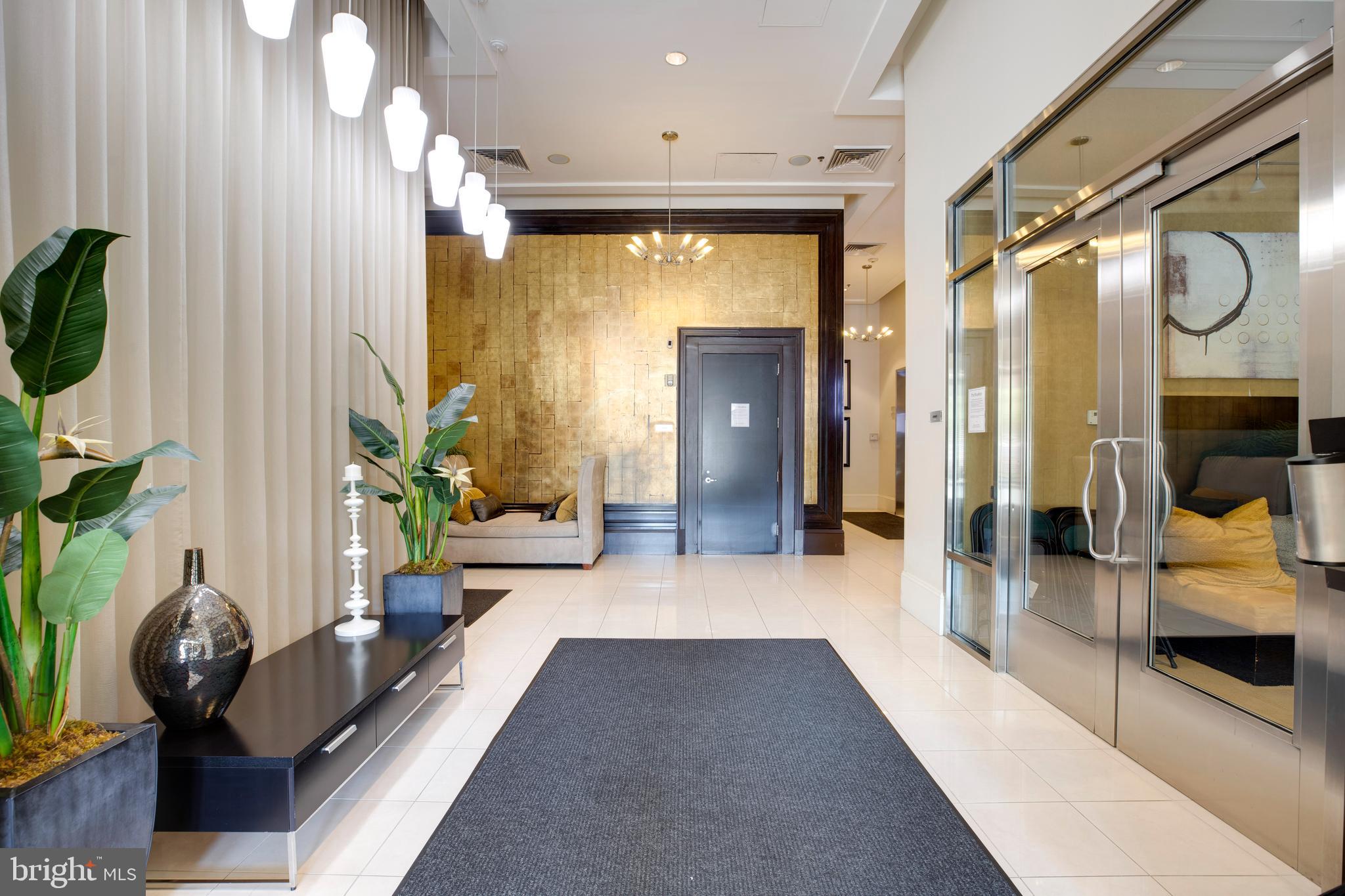 THE ROYALTON - Residential Lease