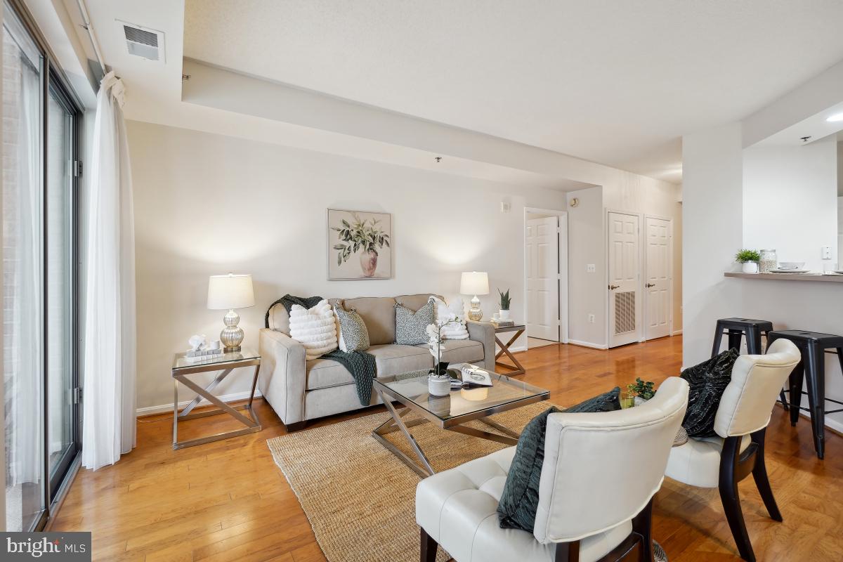 LEISURE WORLD - Residential