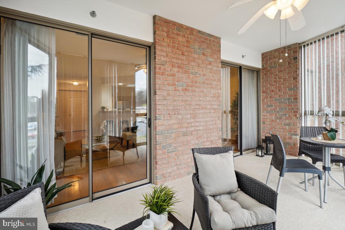 LEISURE WORLD - Residential