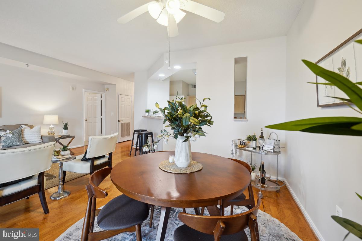 LEISURE WORLD - Residential