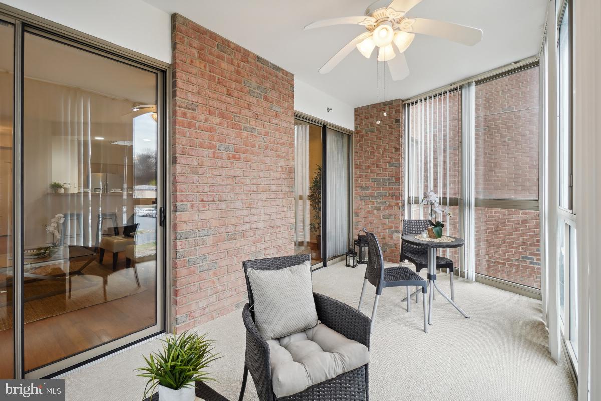 LEISURE WORLD - Residential