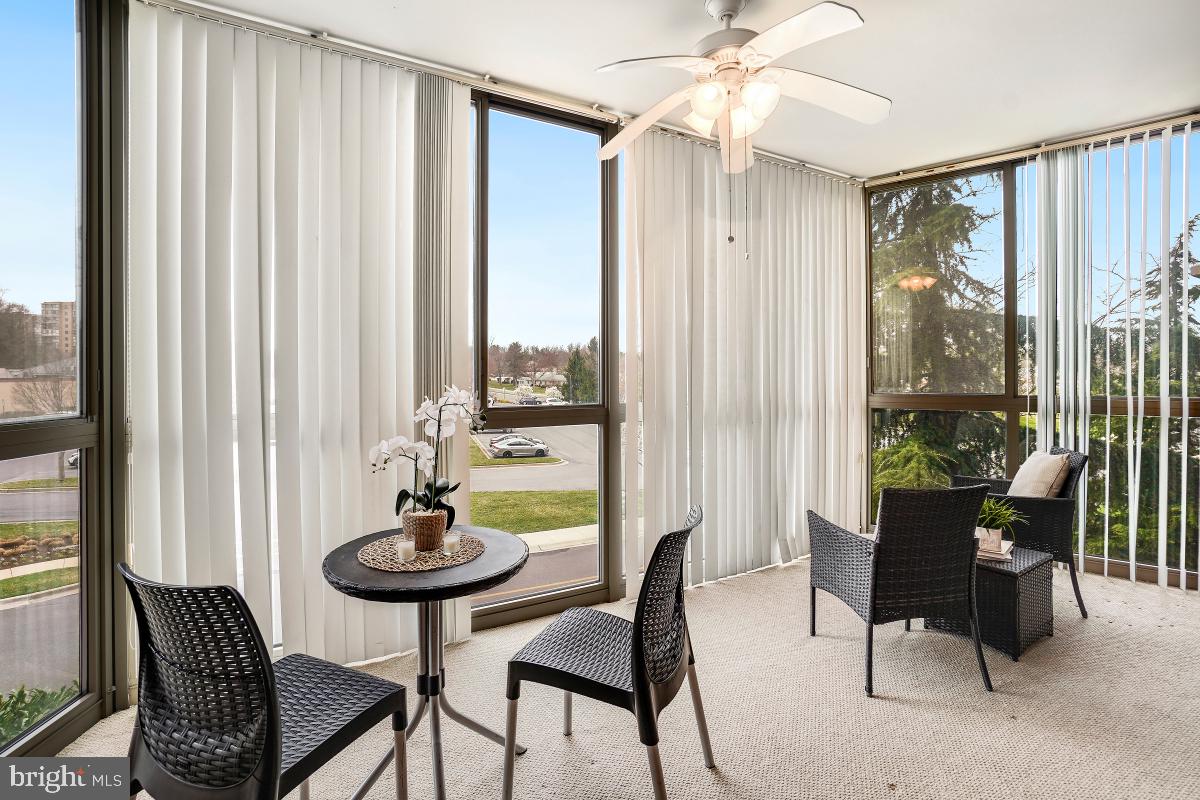 LEISURE WORLD - Residential