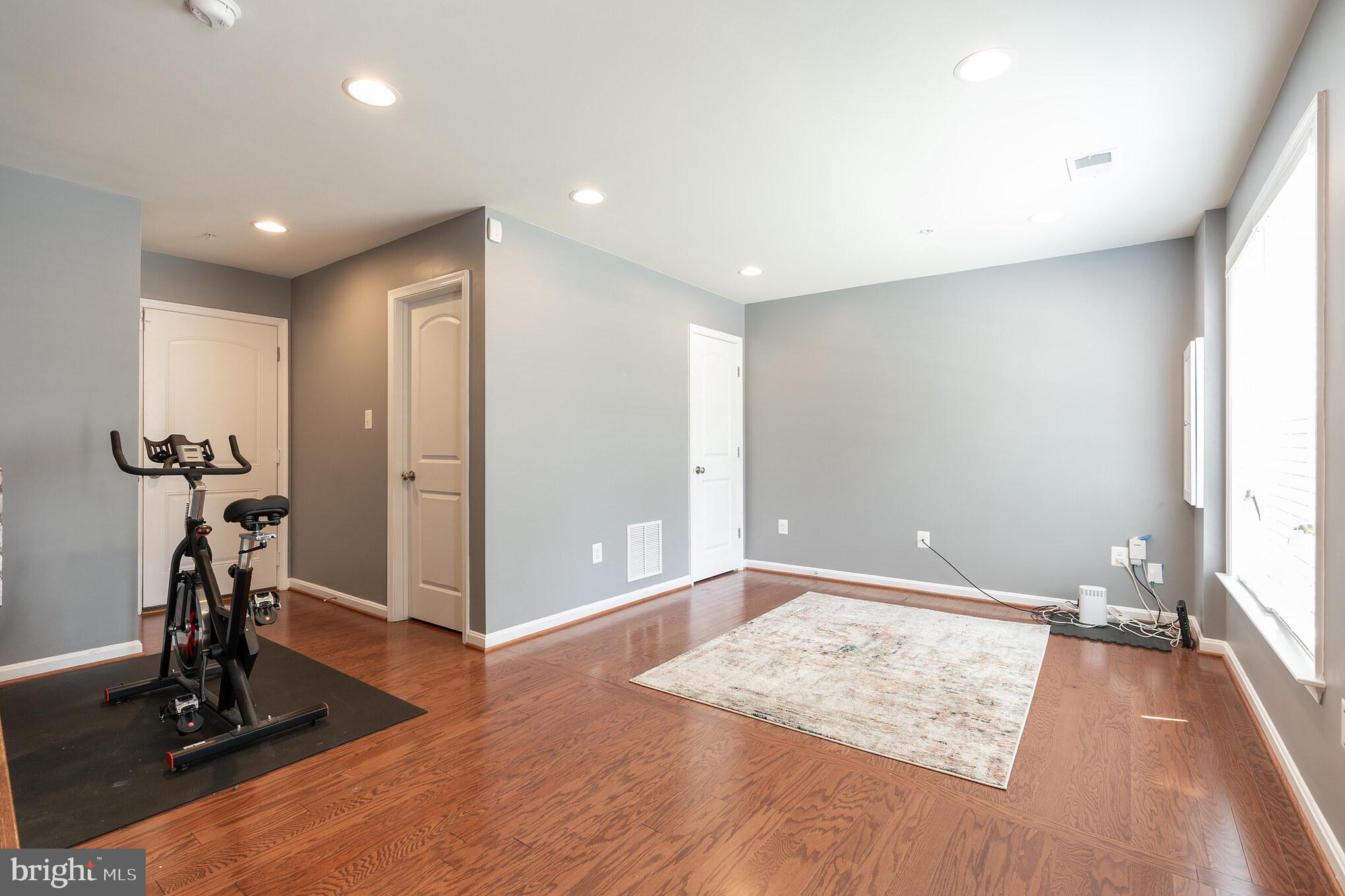 WOODMOORE TOWNE CENTRE - Residential