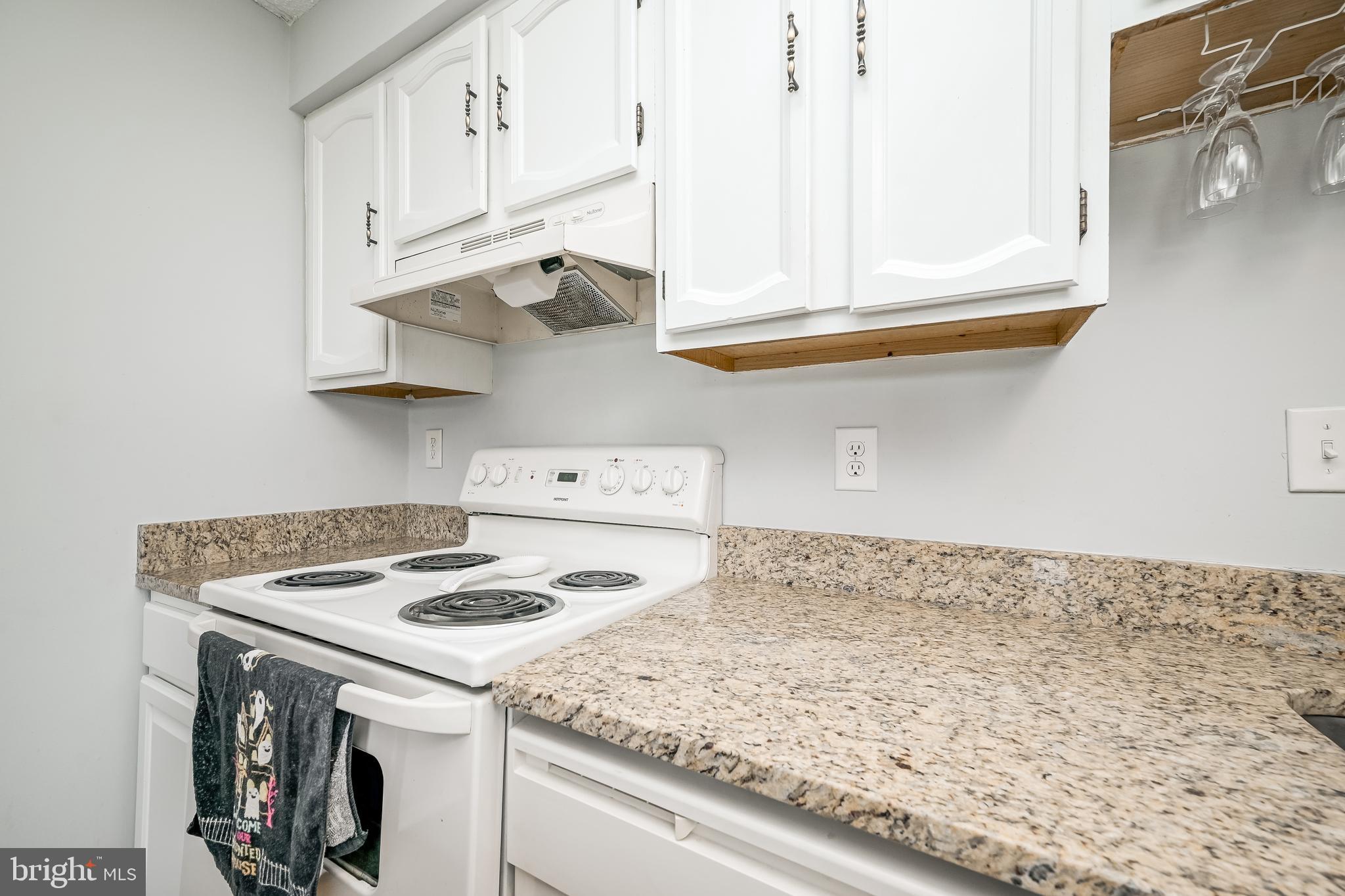 AMBERTOWNE - Residential