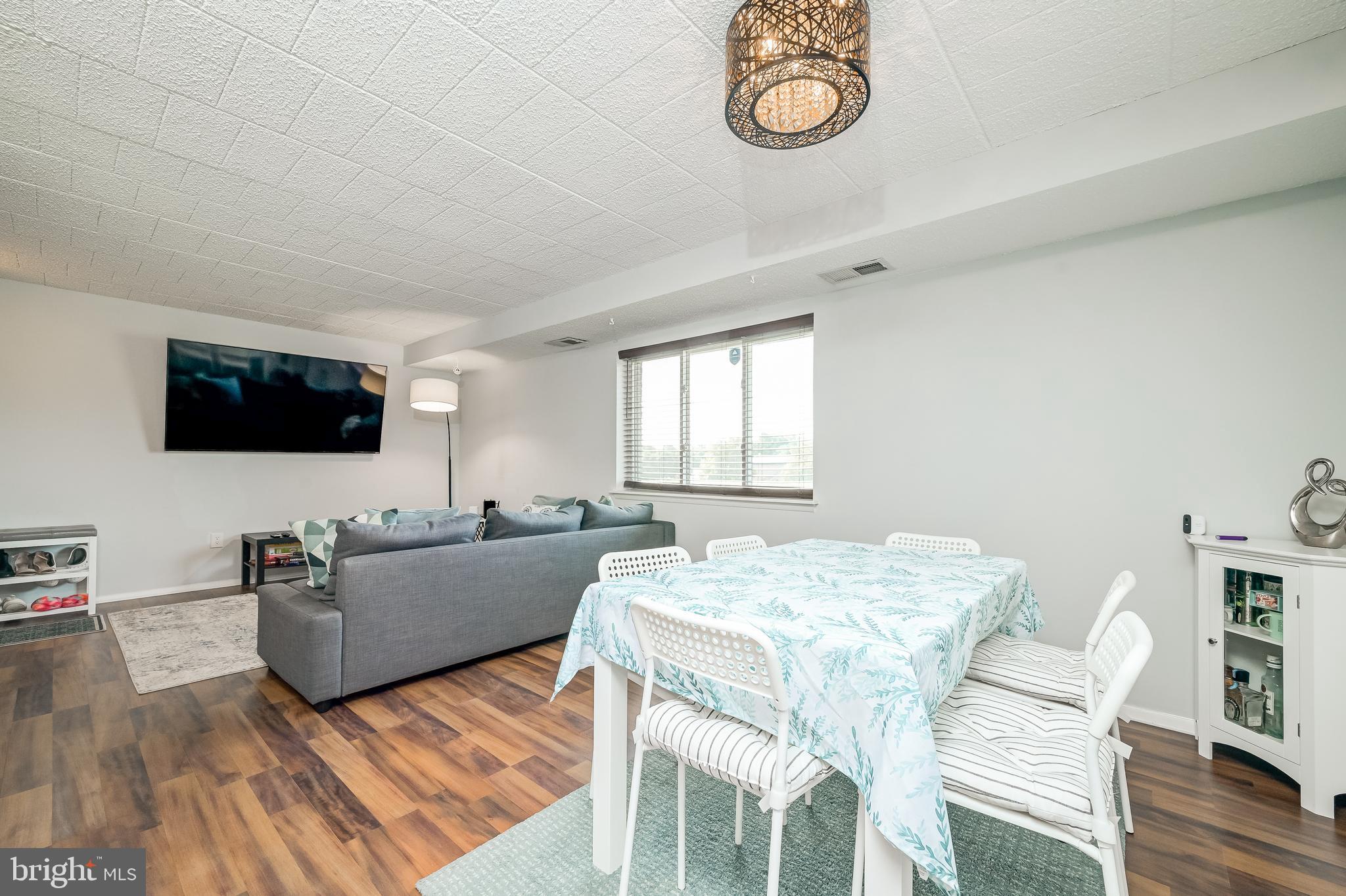 AMBERTOWNE - Residential