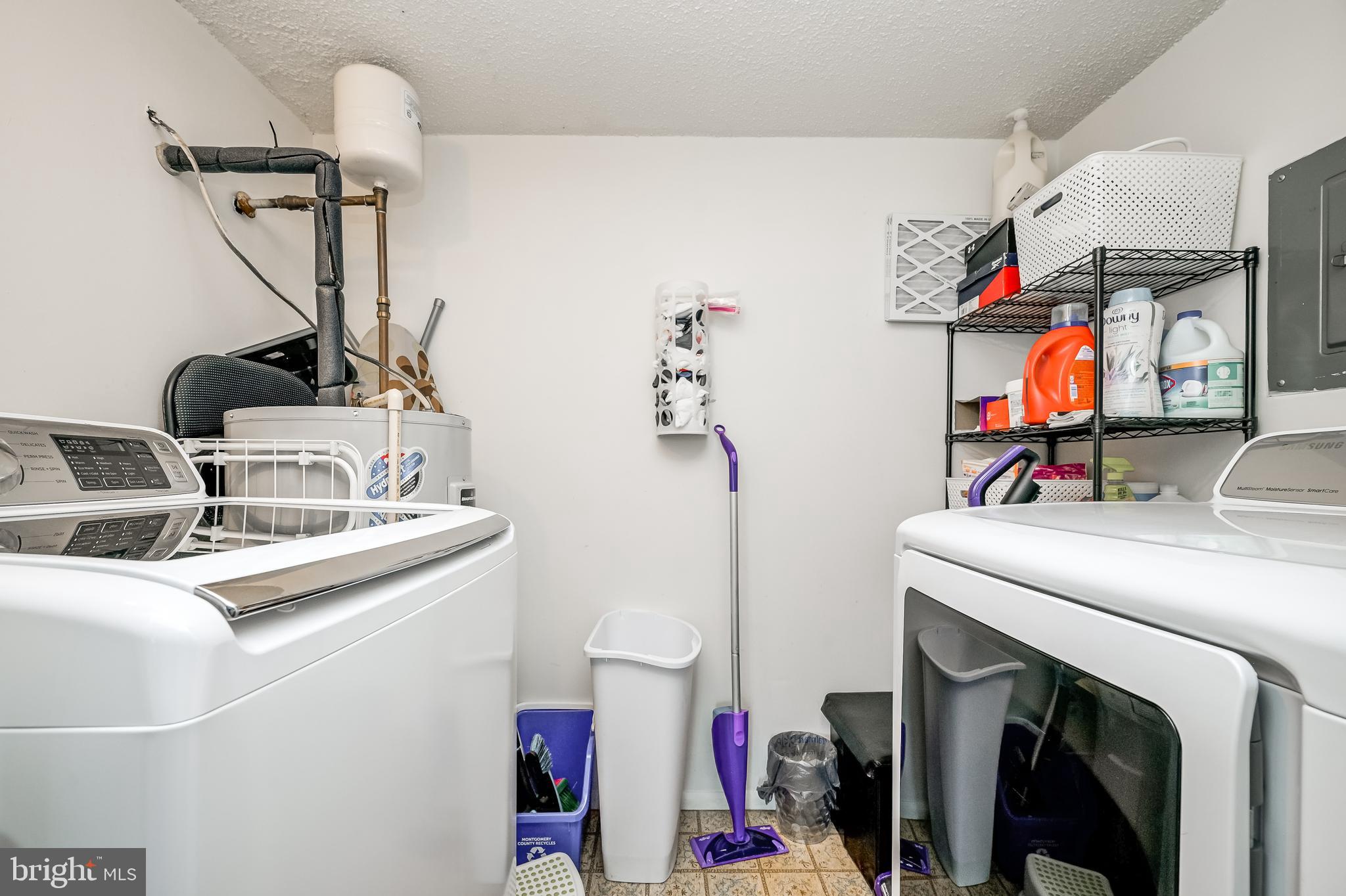 AMBERTOWNE - Residential